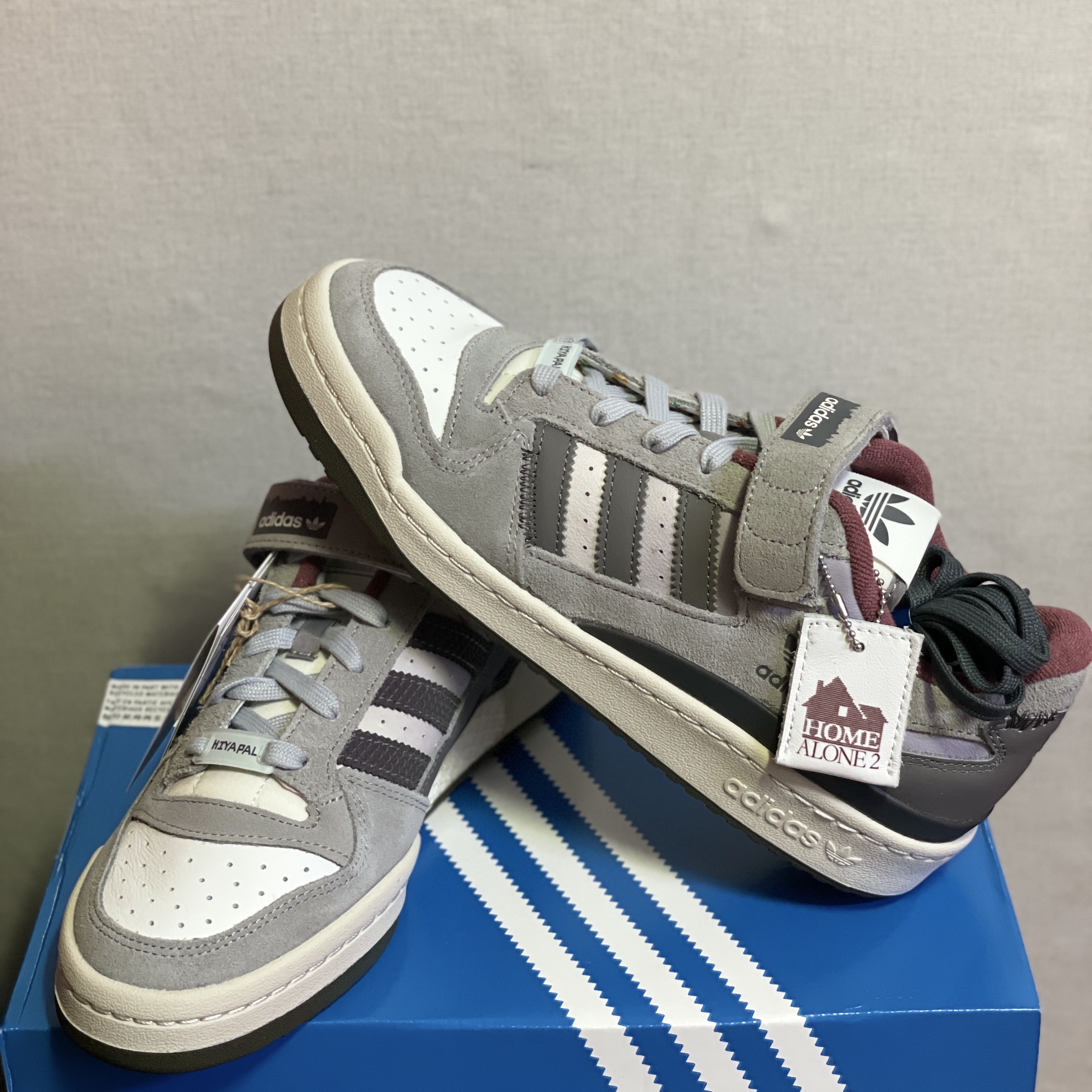 Adidas Forum 84 Low Home Alone 2 착용 스타일 - 2