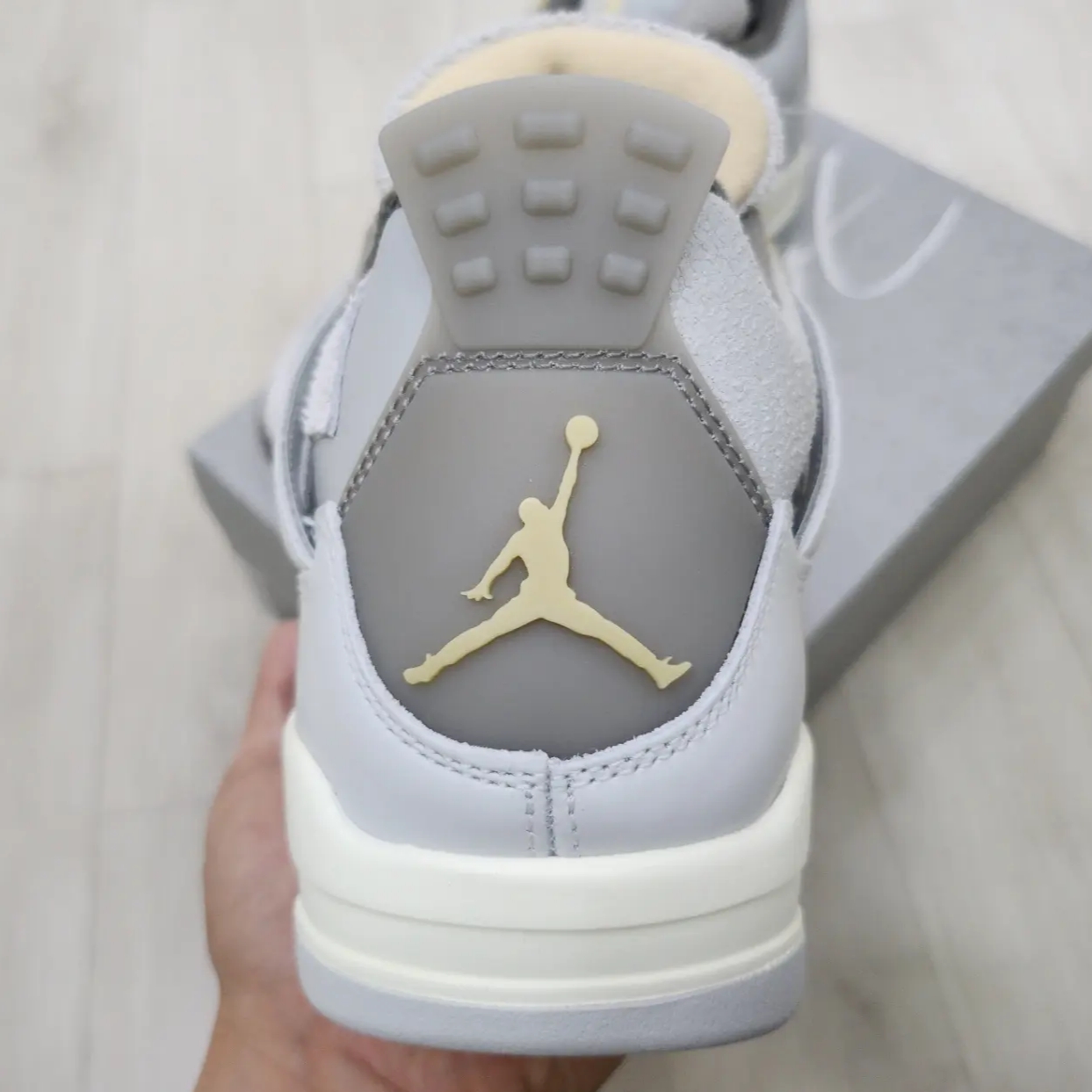 Jordan 4 Retro SE Craft, (GS) Jordan 4 Retro SE Craft 착용 스타일 - 3