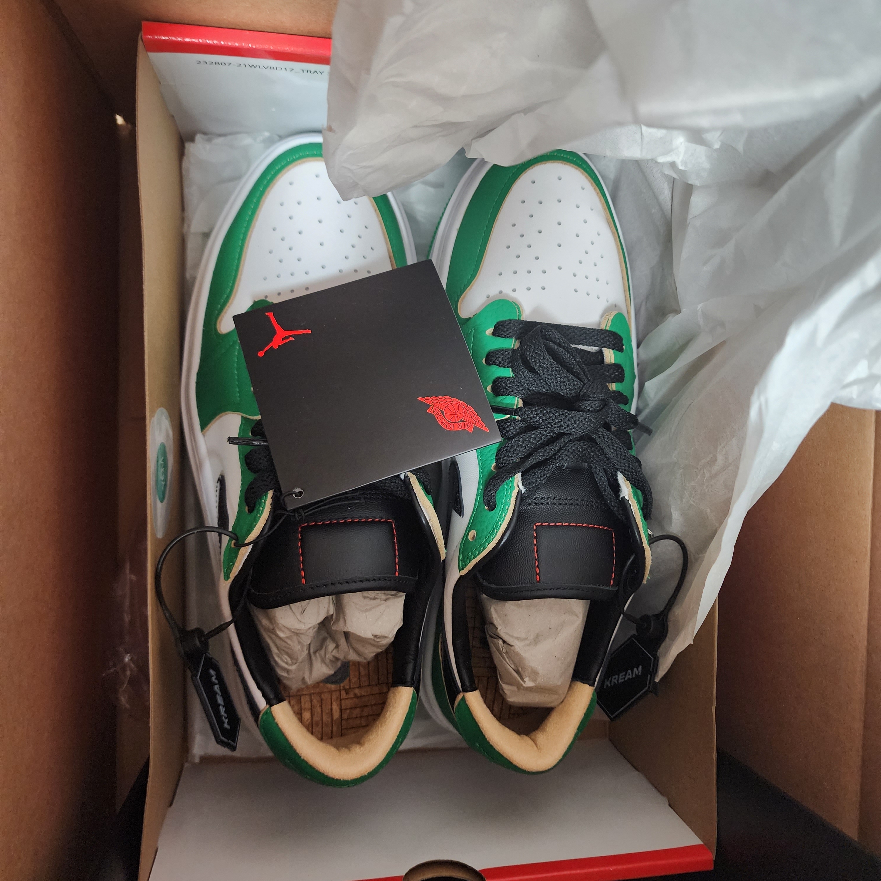 (W) Jordan 1 Elevate Low SE Lucky Green 착용 스타일