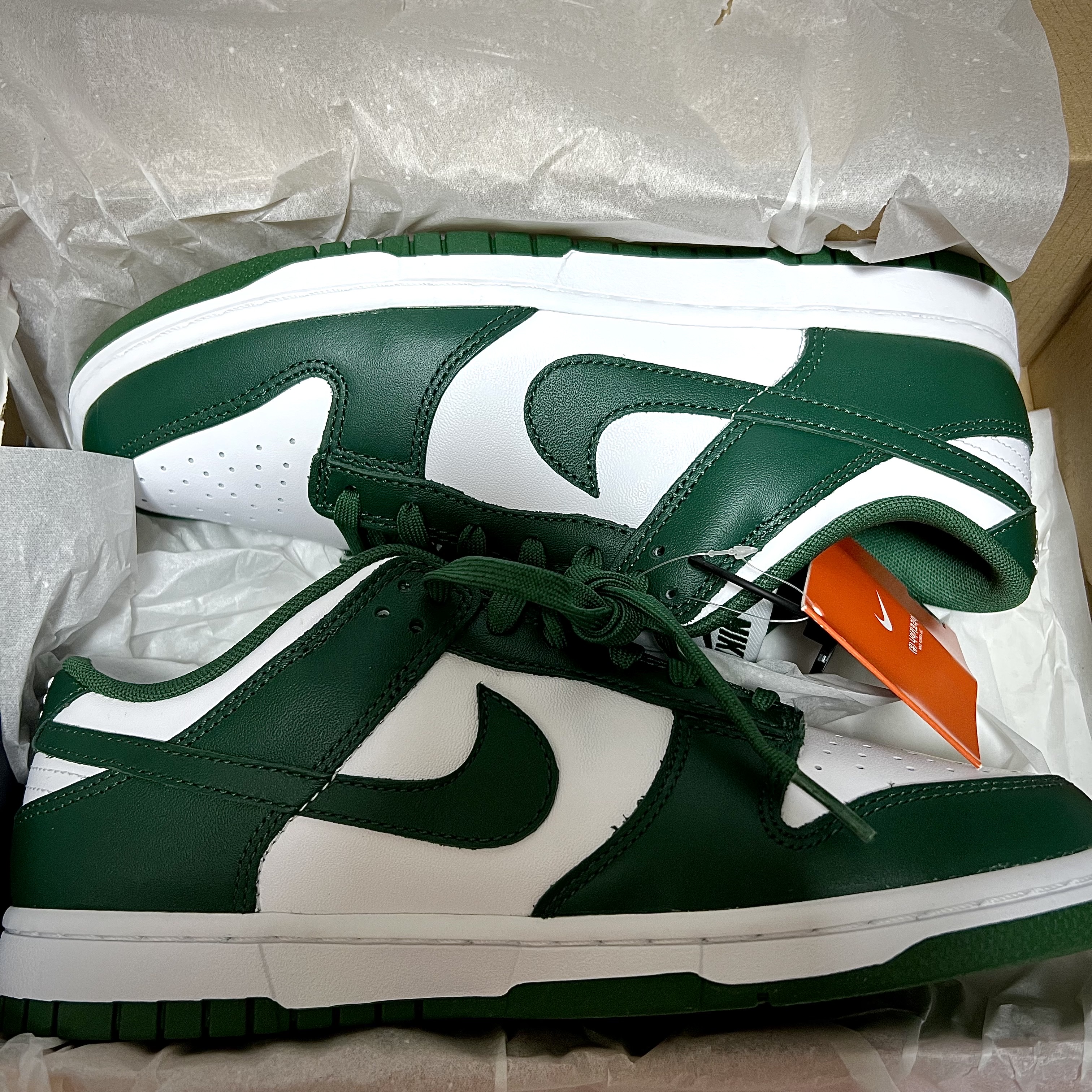 Nike Dunk Low Retro Varsity Green 착용 스타일 - 3