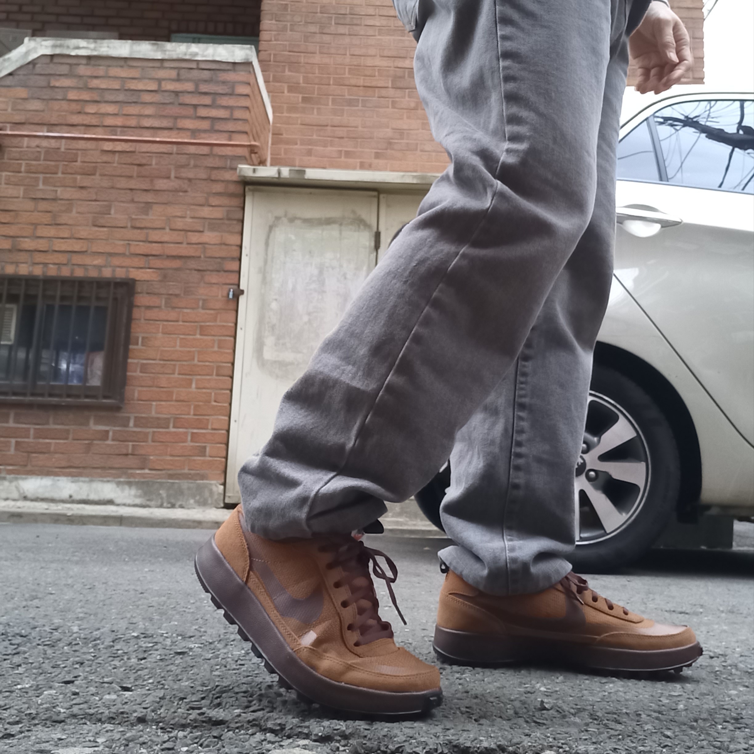 Nike x Tom Sachs General Purpose Shoe Brown 착용 스타일 - 2