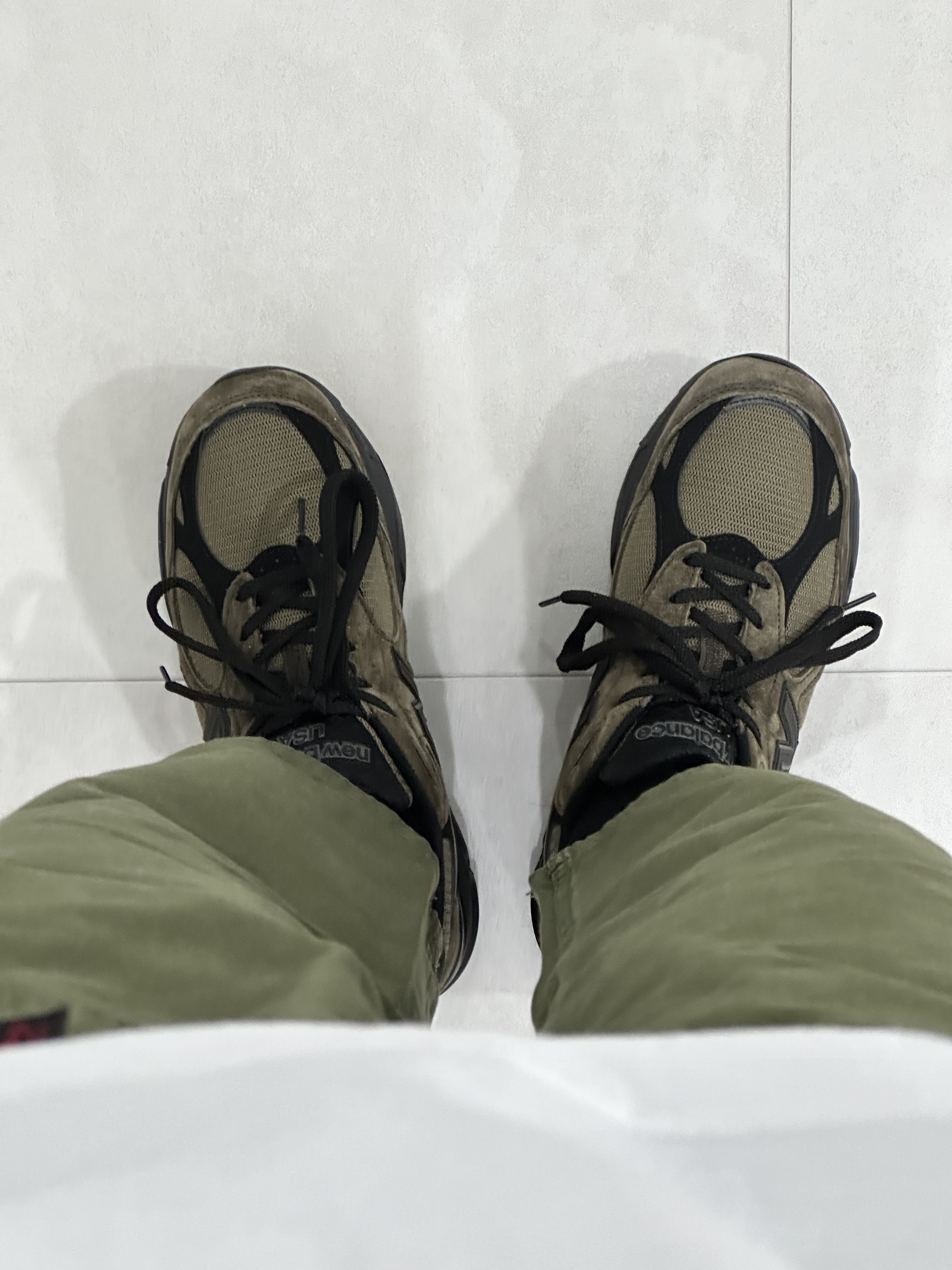 New Balance x JJJJound 990v3 Brown Black 착용 스타일