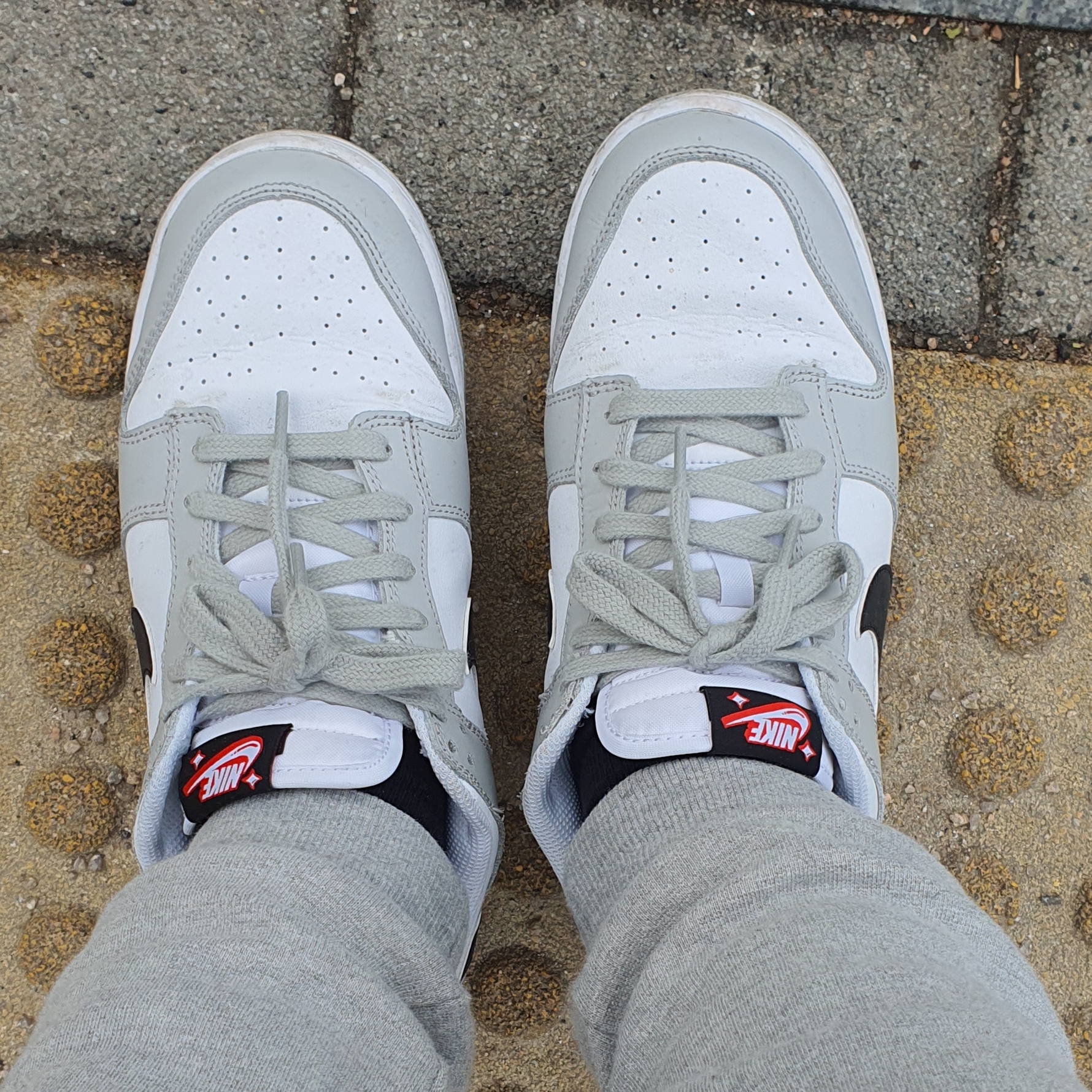 Nike Dunk Low Retro SE Jackpot Grey Fog 착용 스타일