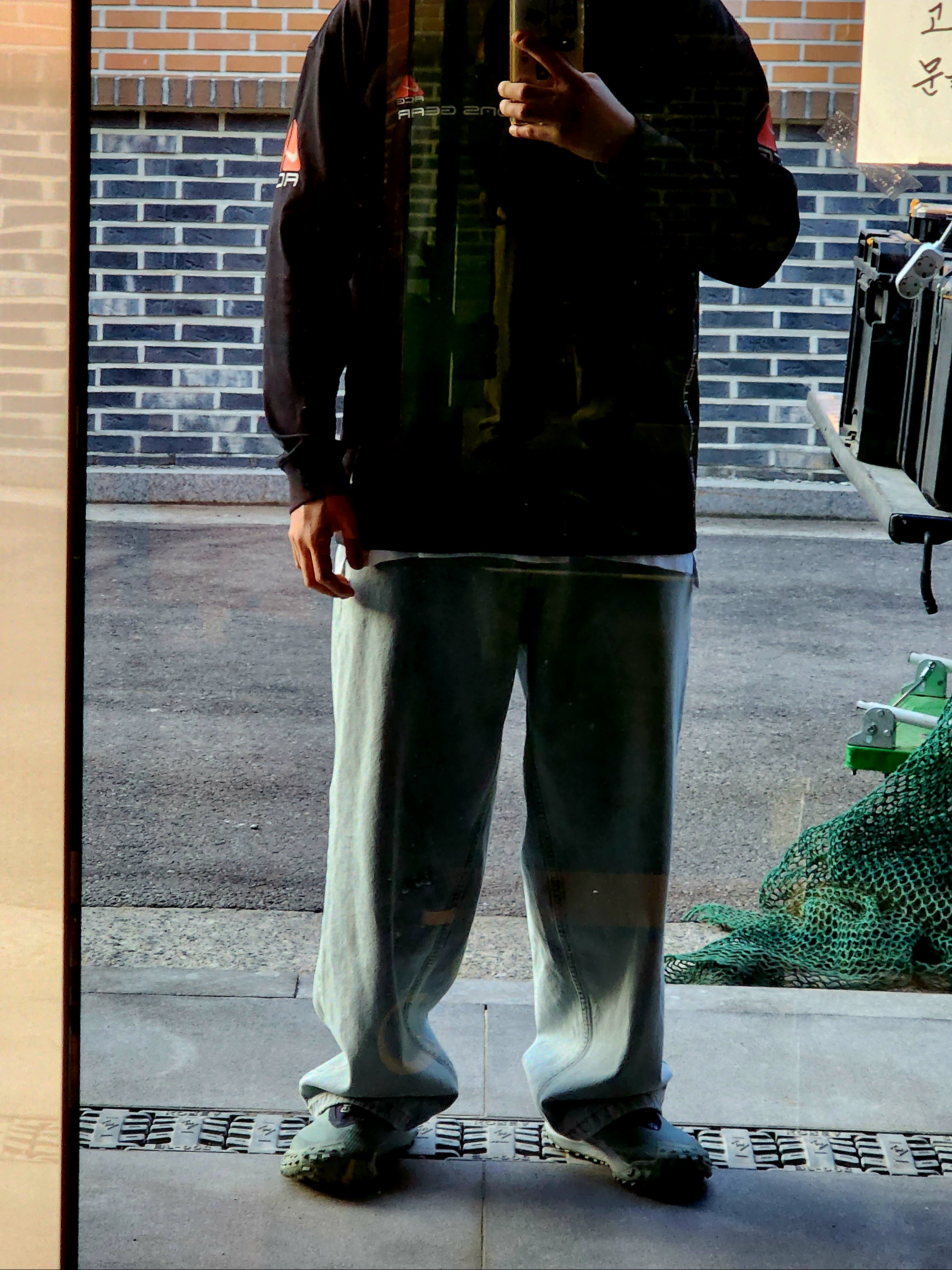 Nike NRG ACG SSNL Lungs Long Sleeve T-Shirt Black - US/EU, Nike ACG Mountain Fly Gore-Tex Clay Green 착용 스타일 - 1