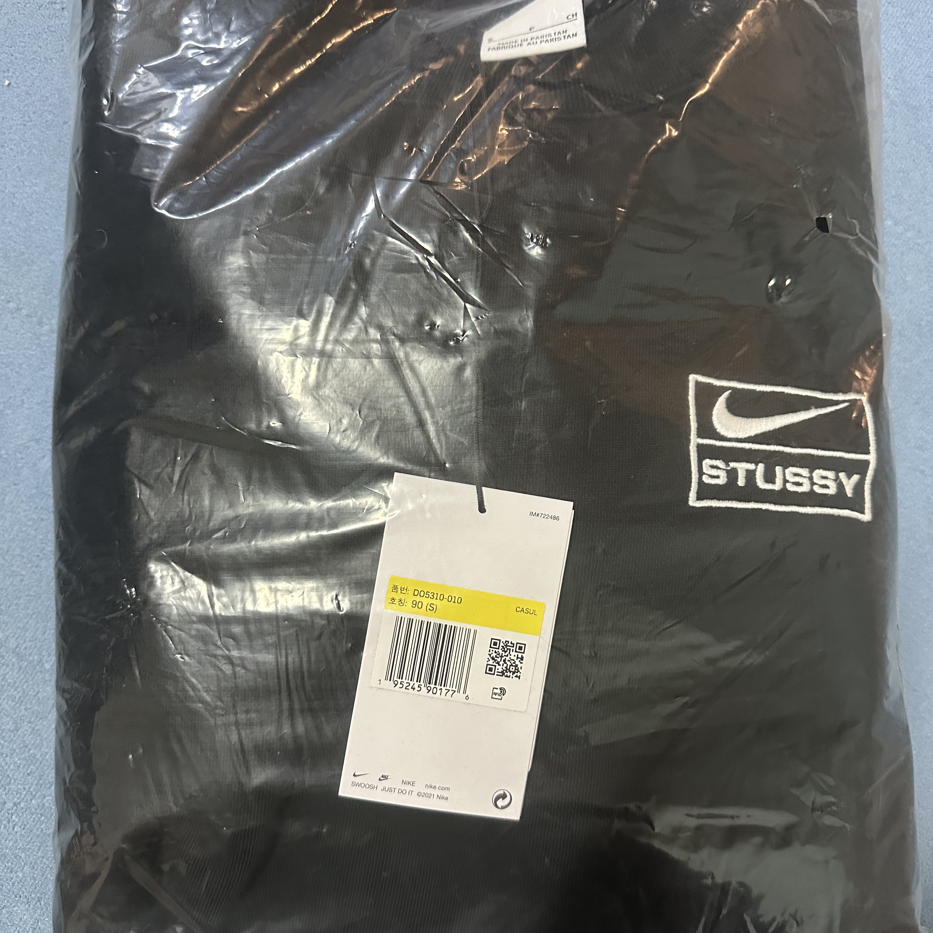 Nike x Stussy NRG Washed Fleece Crewneck Black (DO5310-010) 착용 스타일