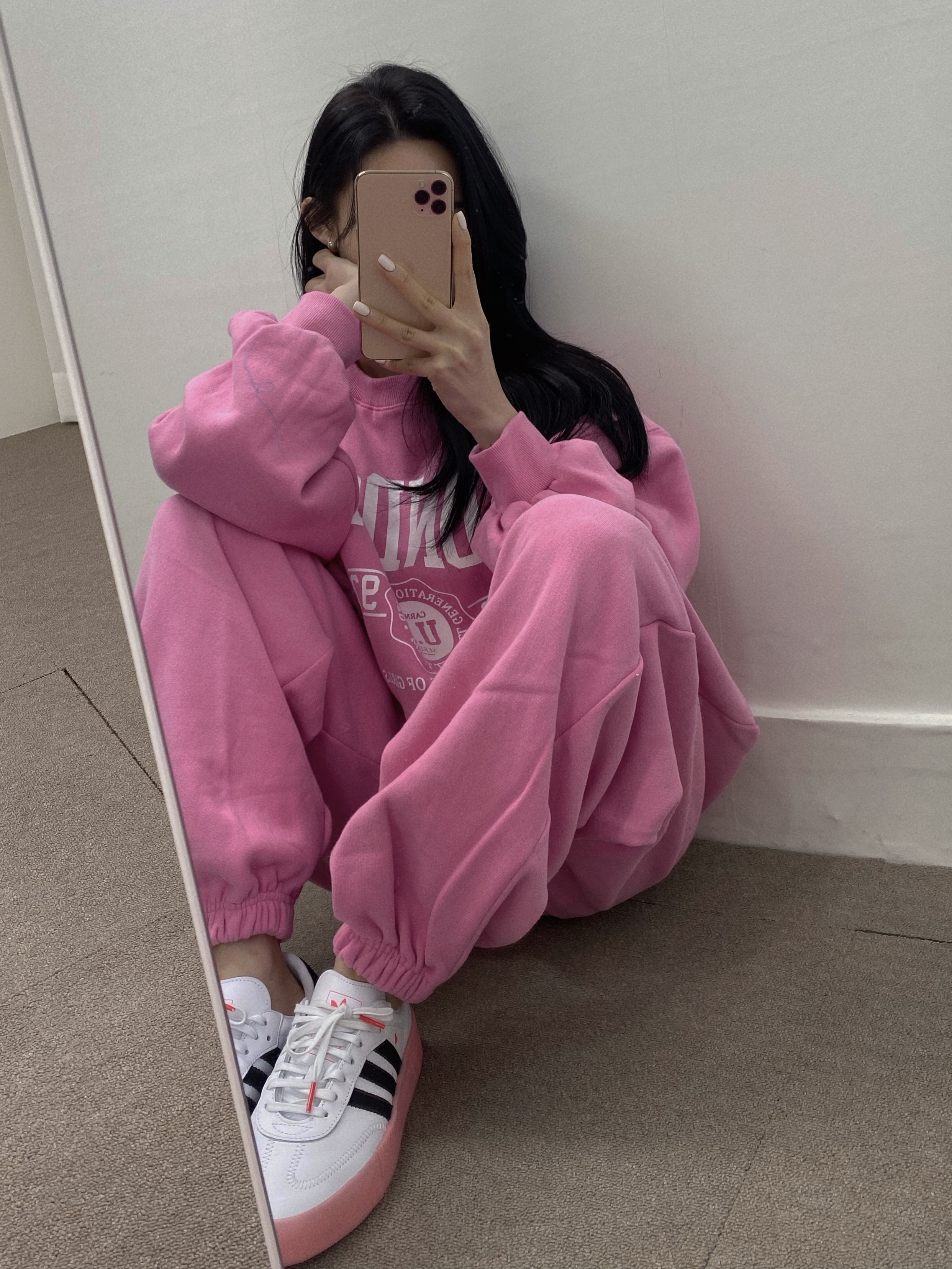 (W) Adidas Sambarose White Pink 착용 스타일 - 3