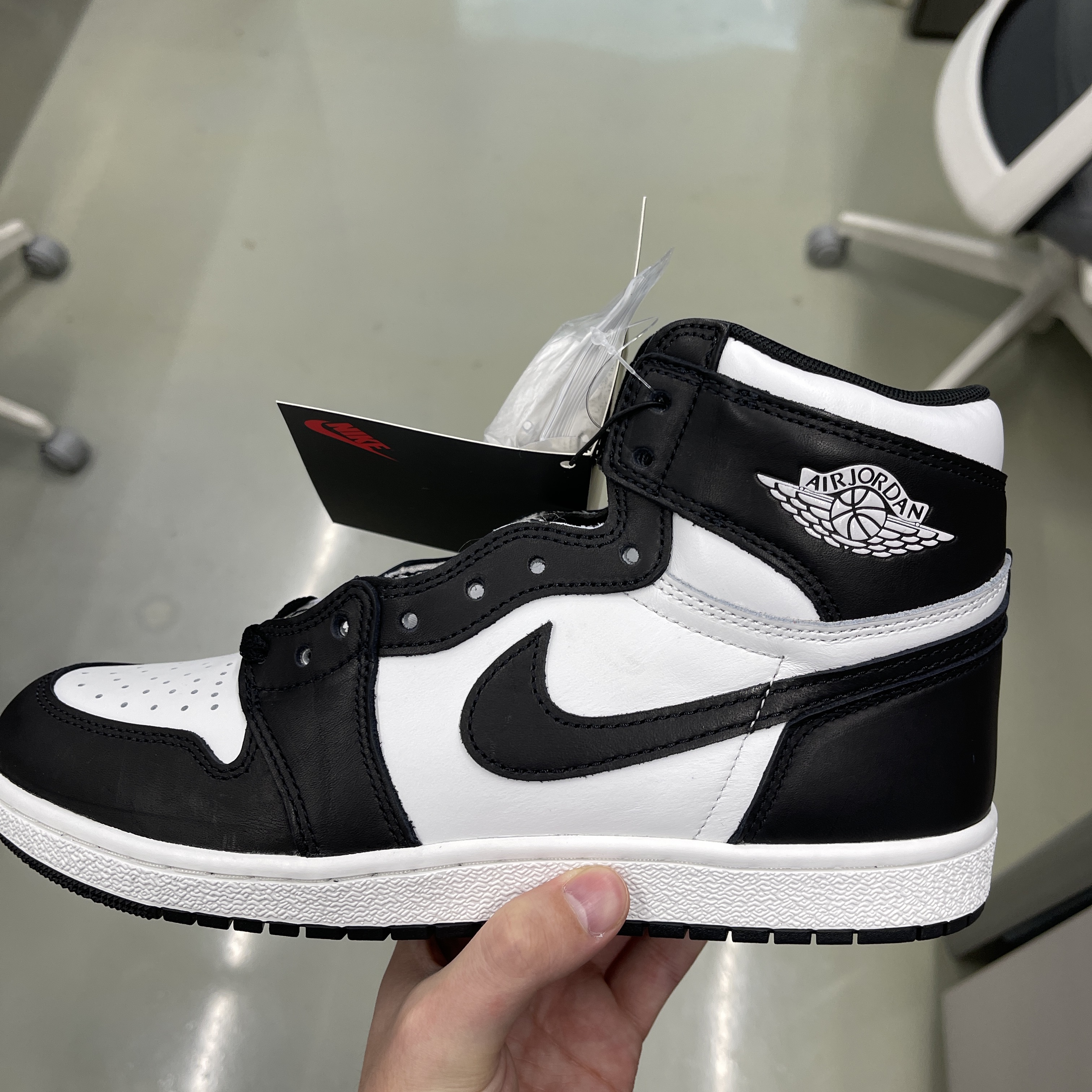 Jordan 1 High 85 Black White 착용 스타일 - 1