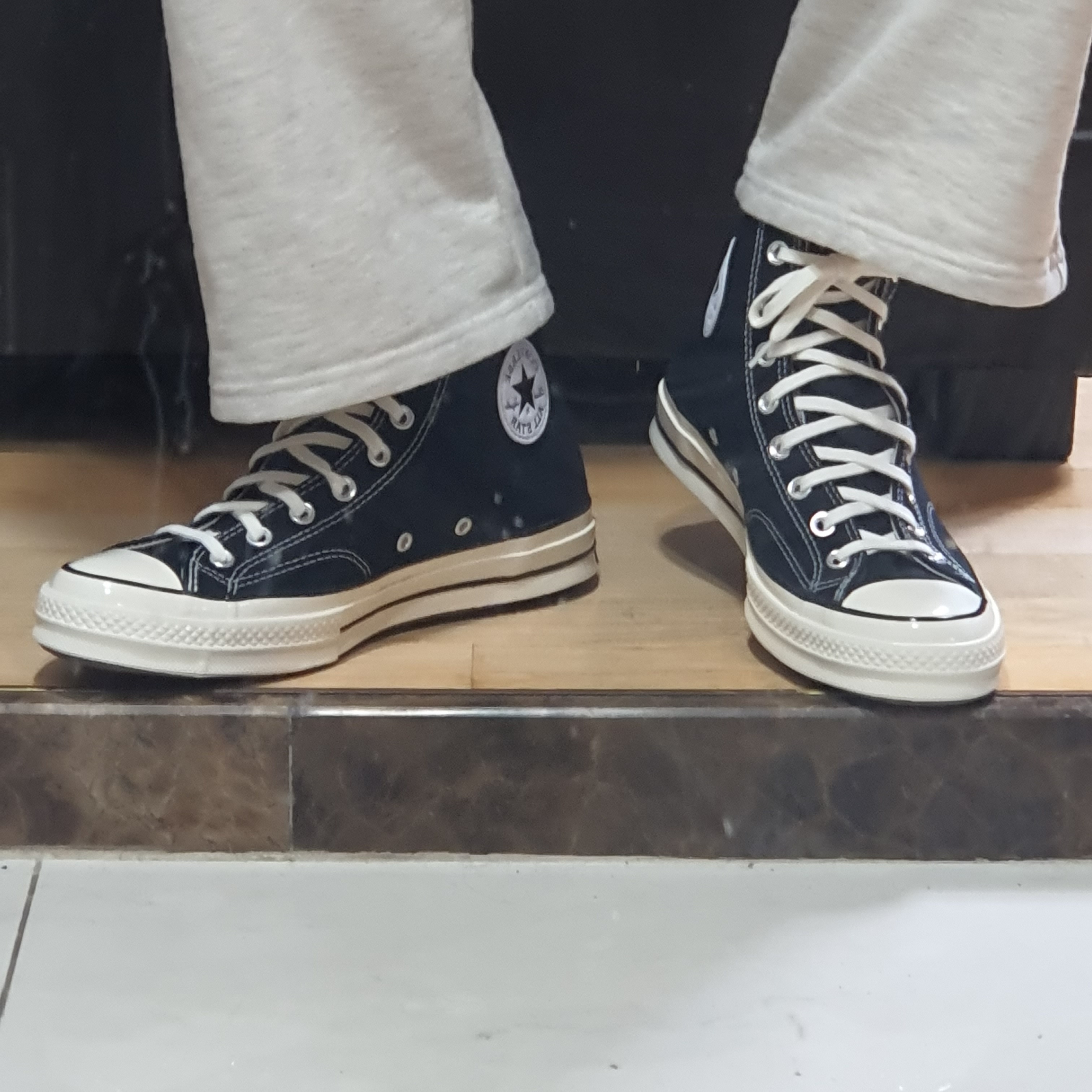 Converse Chuck 70 Hi Black 착용 스타일 - 2