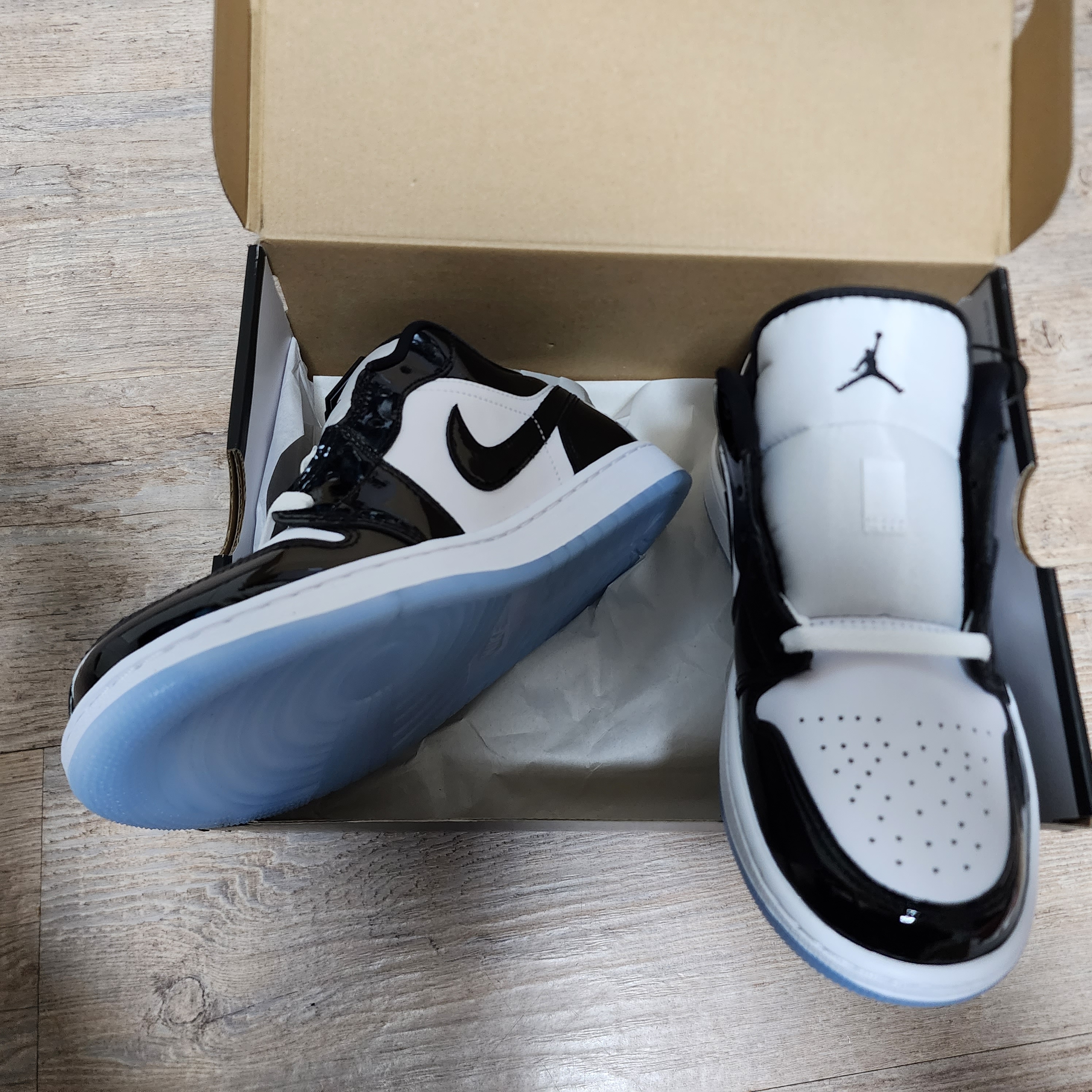 Jordan 1 Low SE Concord 착용 스타일 - 2