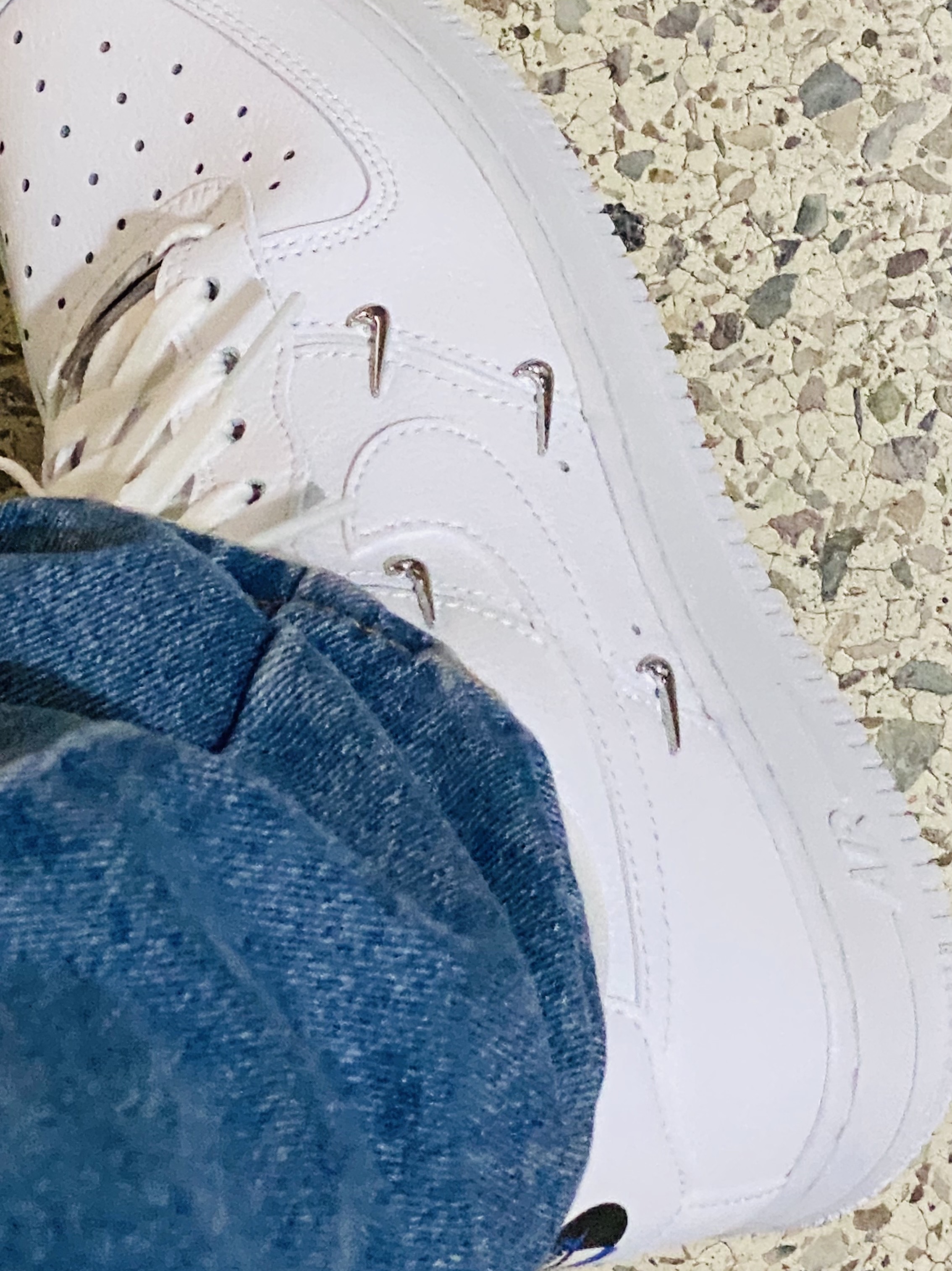 (W) Nike Air Force 1 Low '07 LX Chrome Luxe 착용 스타일