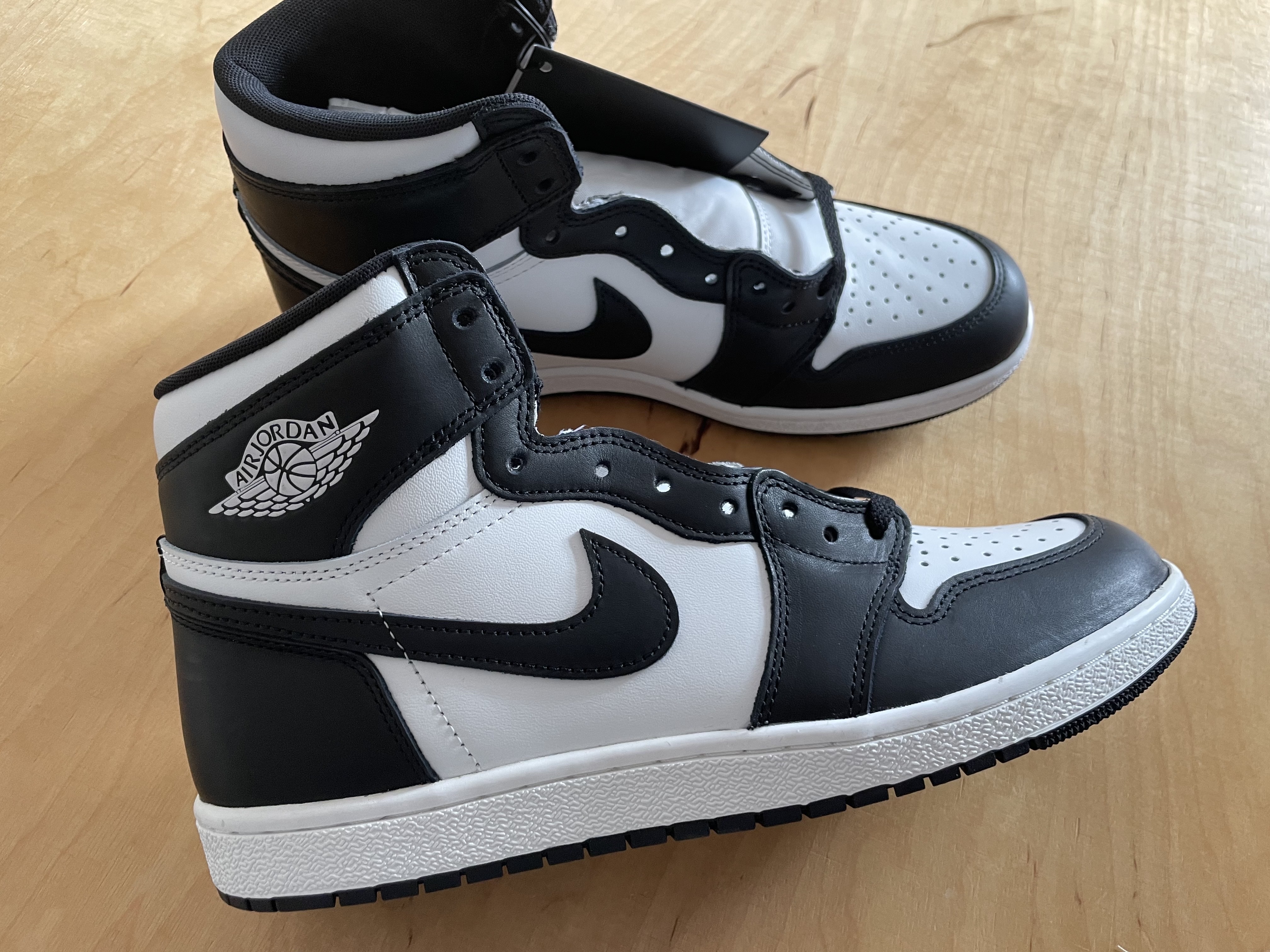 Jordan 1 High 85 Black White 착용 스타일