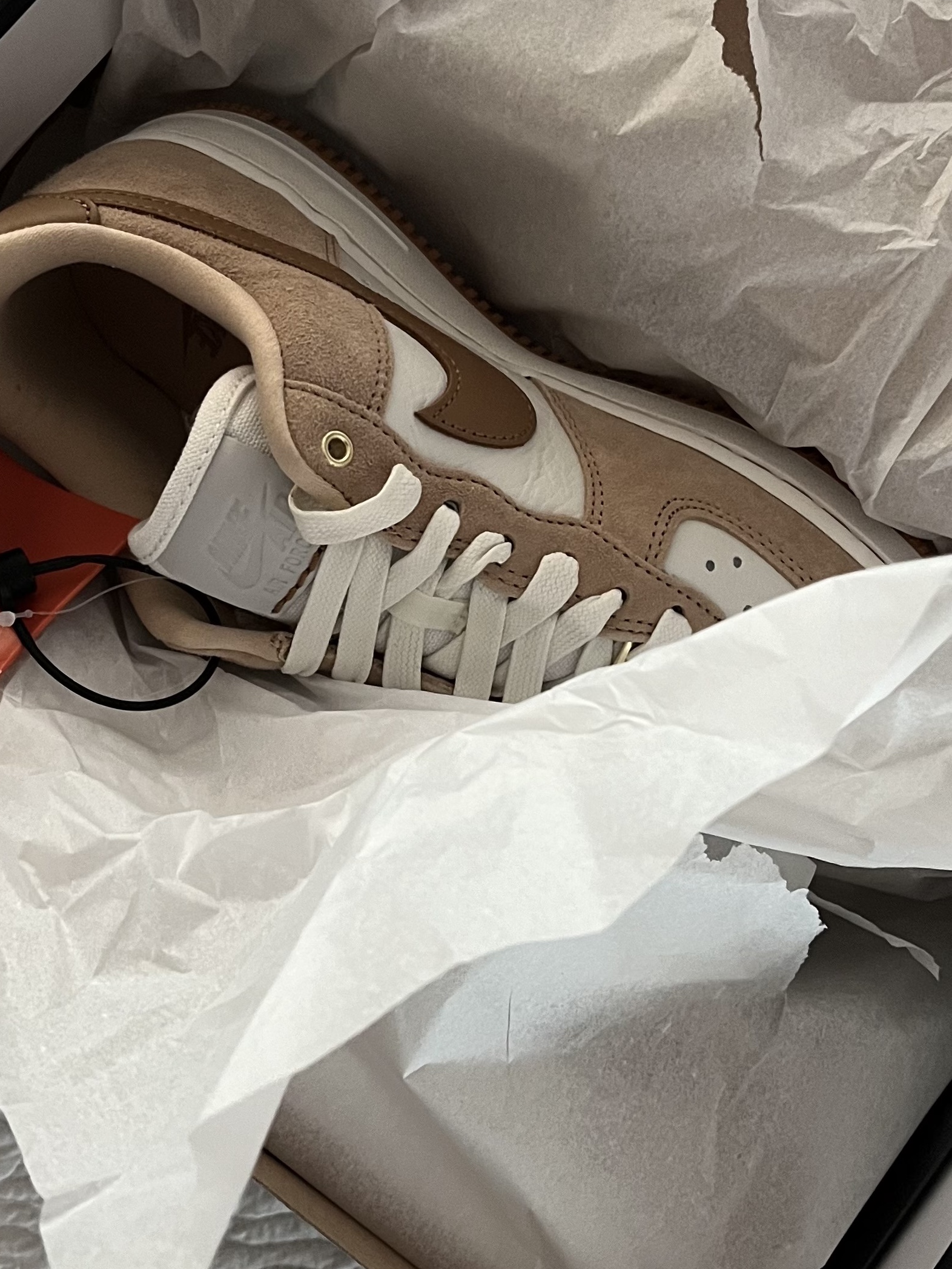 (W) Nike Air Force 1 LXX Flax 착용 스타일