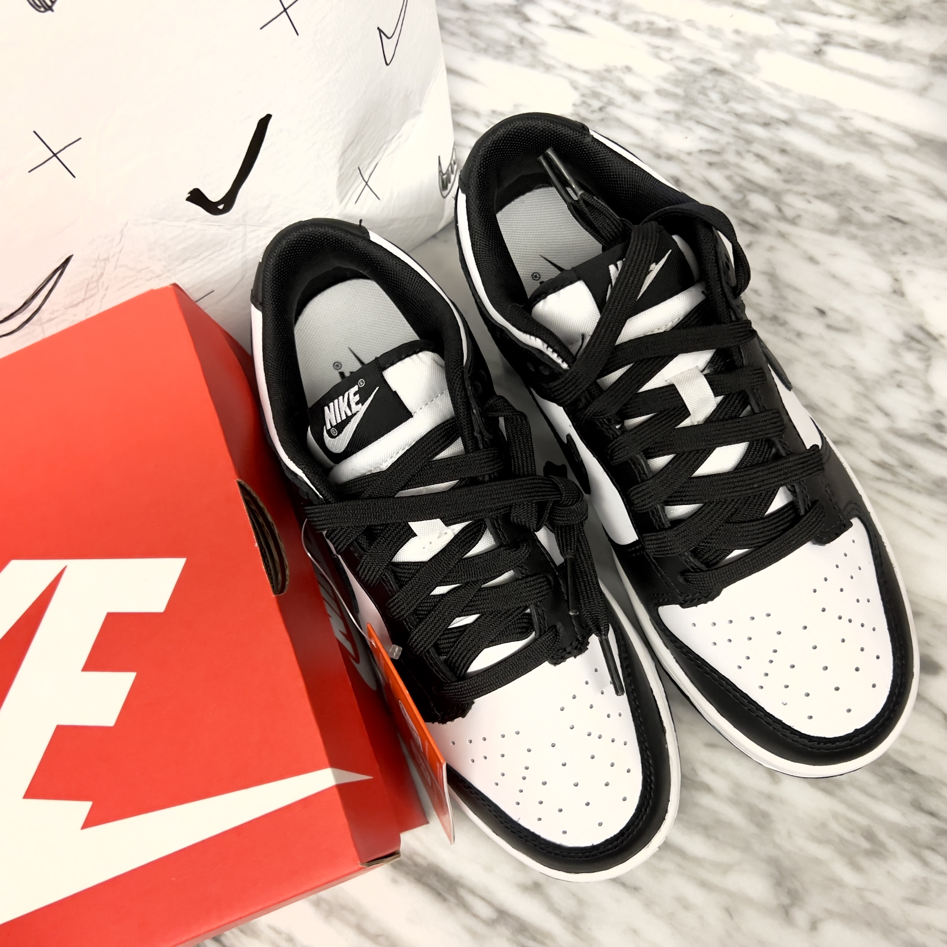 Nike Dunk Low Retro Black 착용 스타일