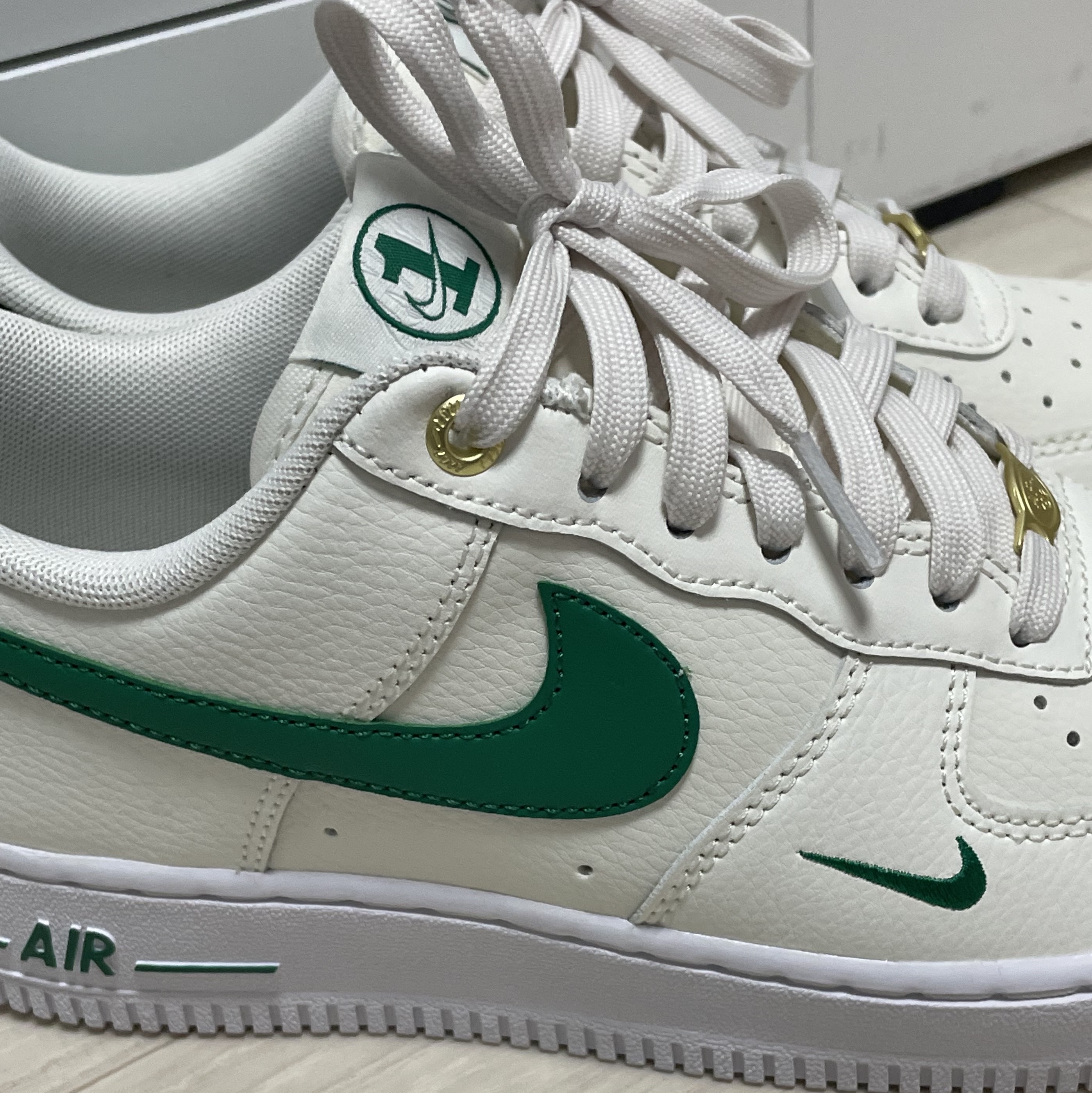 (W) Nike Air Force 1 '07 SE 40th Anniversary Join Forces Sail Malachite 착용 스타일