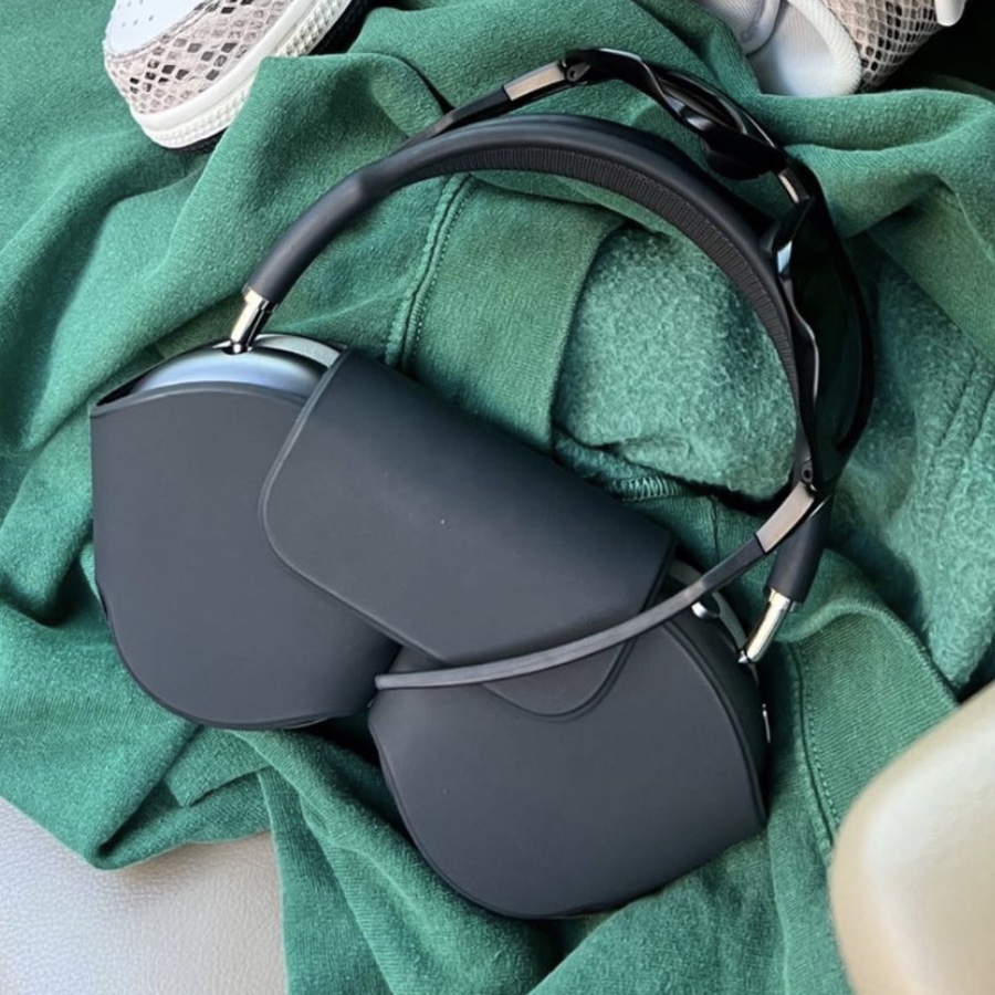 Apple AirPods Max Lightning Space Gray (Korean Ver.) 착용 스타일