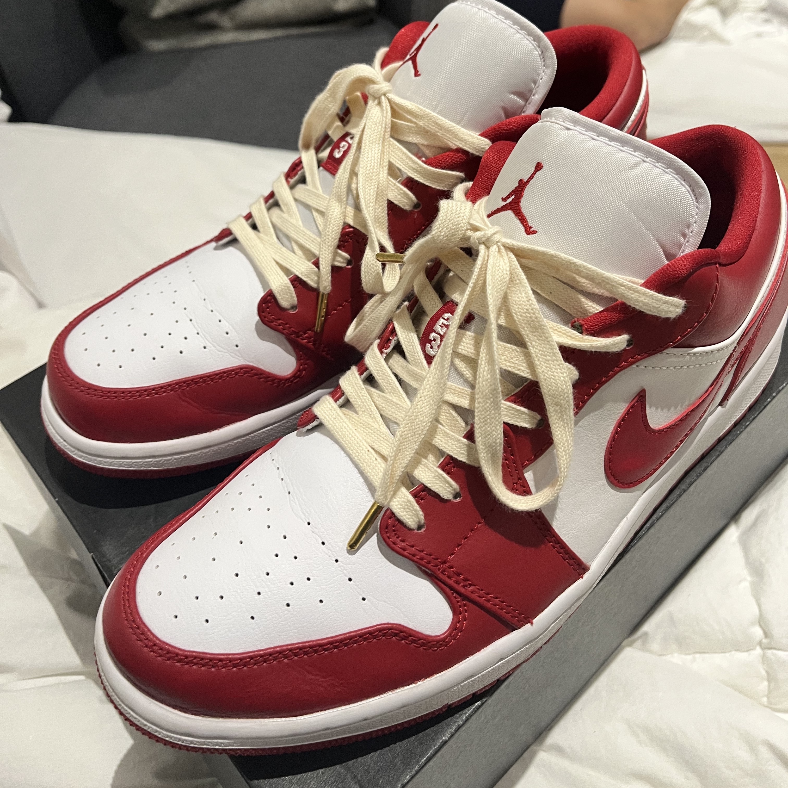 Jordan 1 Low Gym Red White 착용 스타일