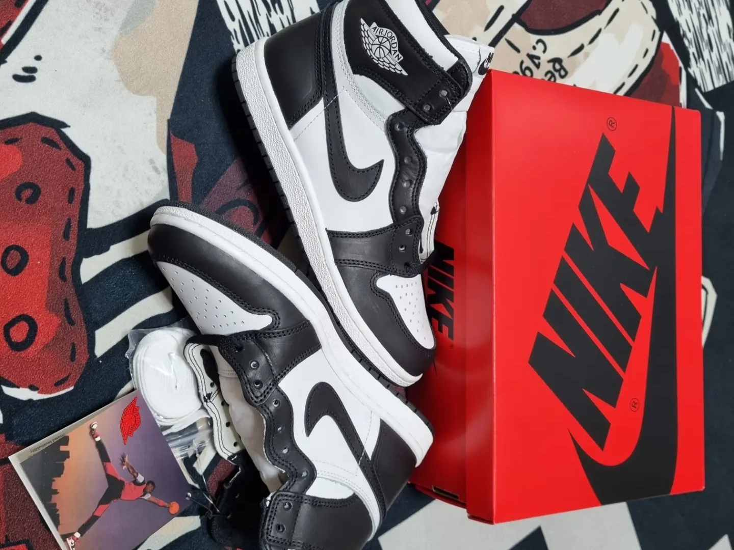 Jordan 1 High 85 Black White, Jordan 1 Retro High OG Chicago 2022 착용 스타일 - 1
