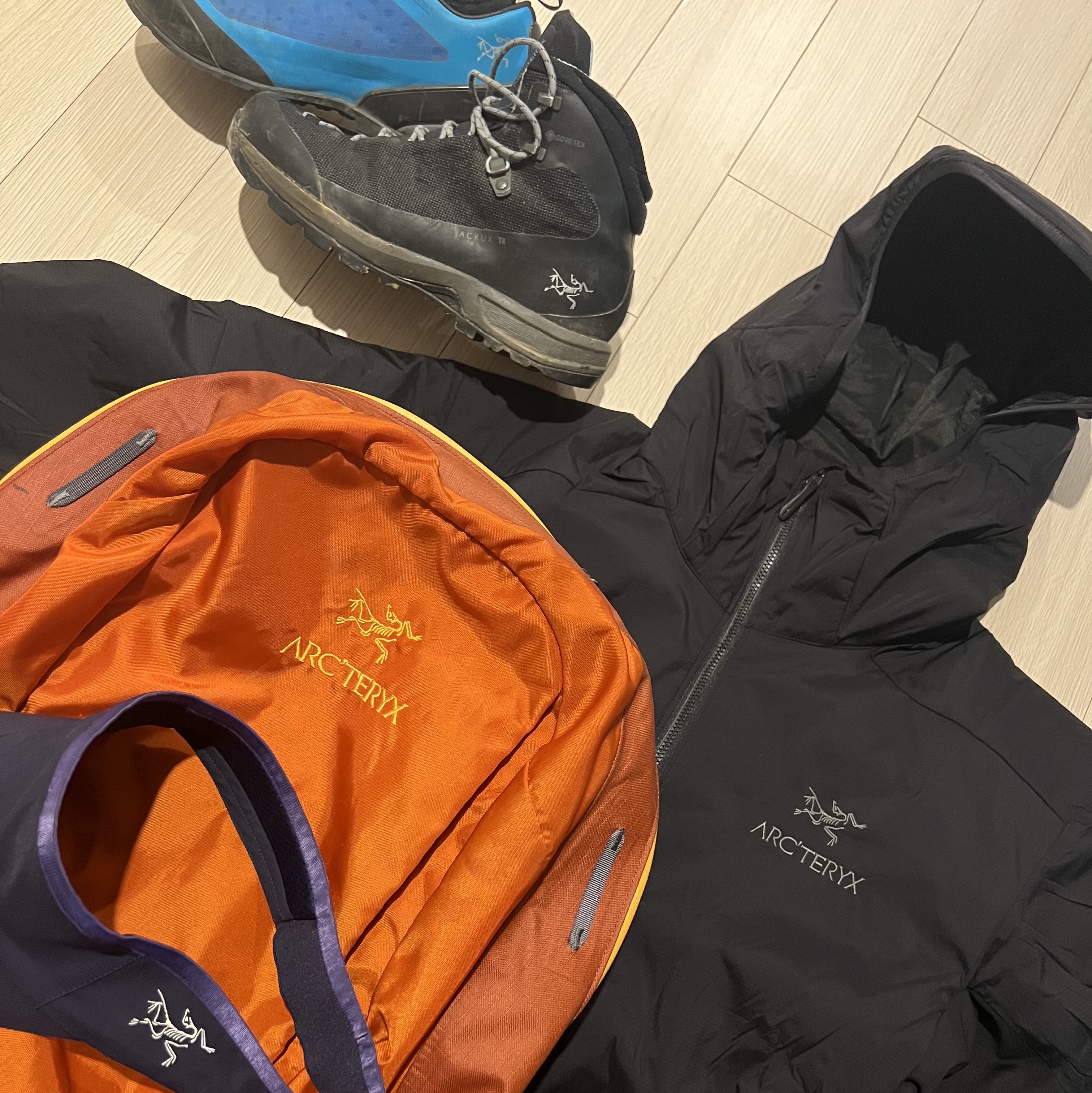 Arc'teryx Atom LT Hoody Black 착용 스타일
