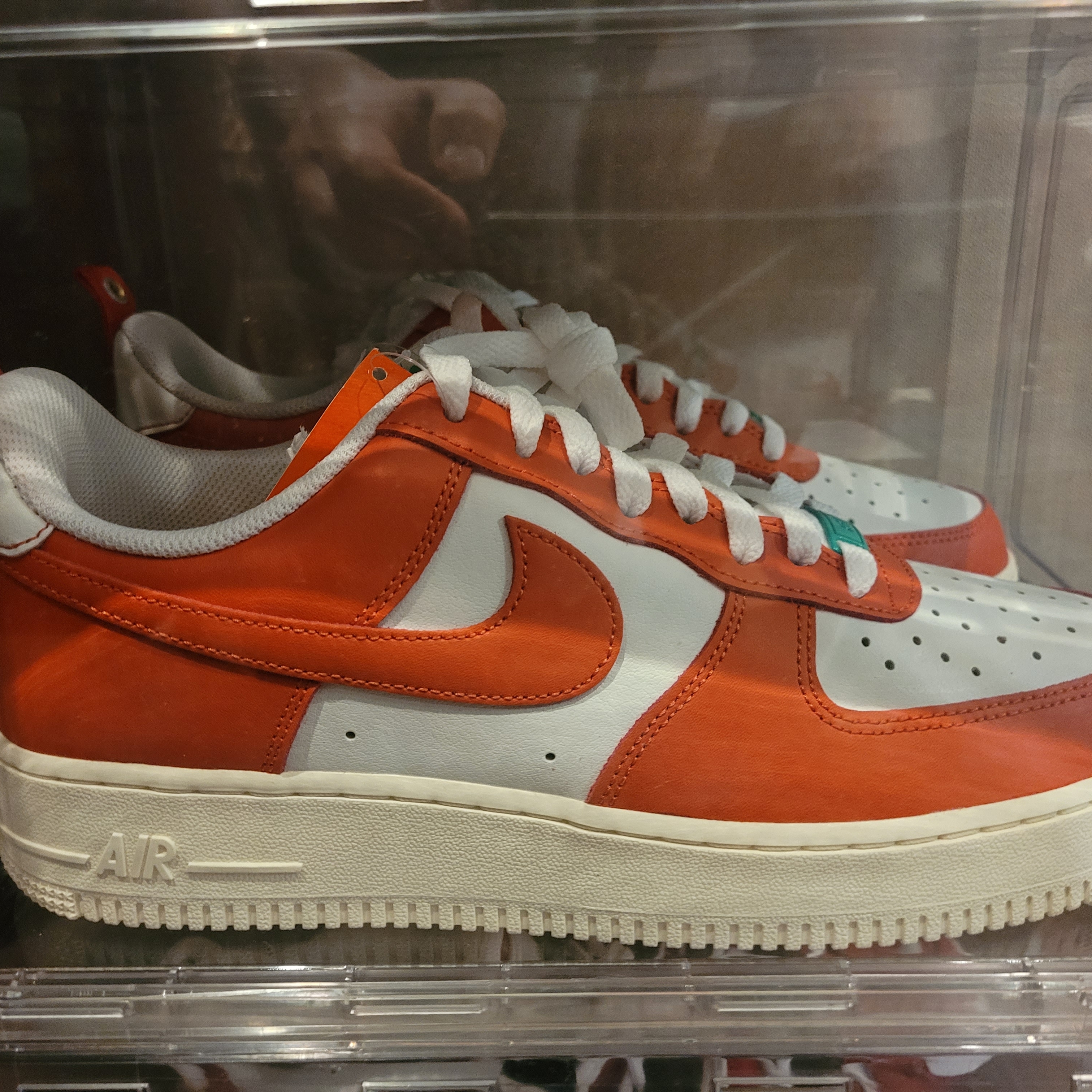 Nike Air Force 1 '07 LV8 Pojangmacha 착용 스타일