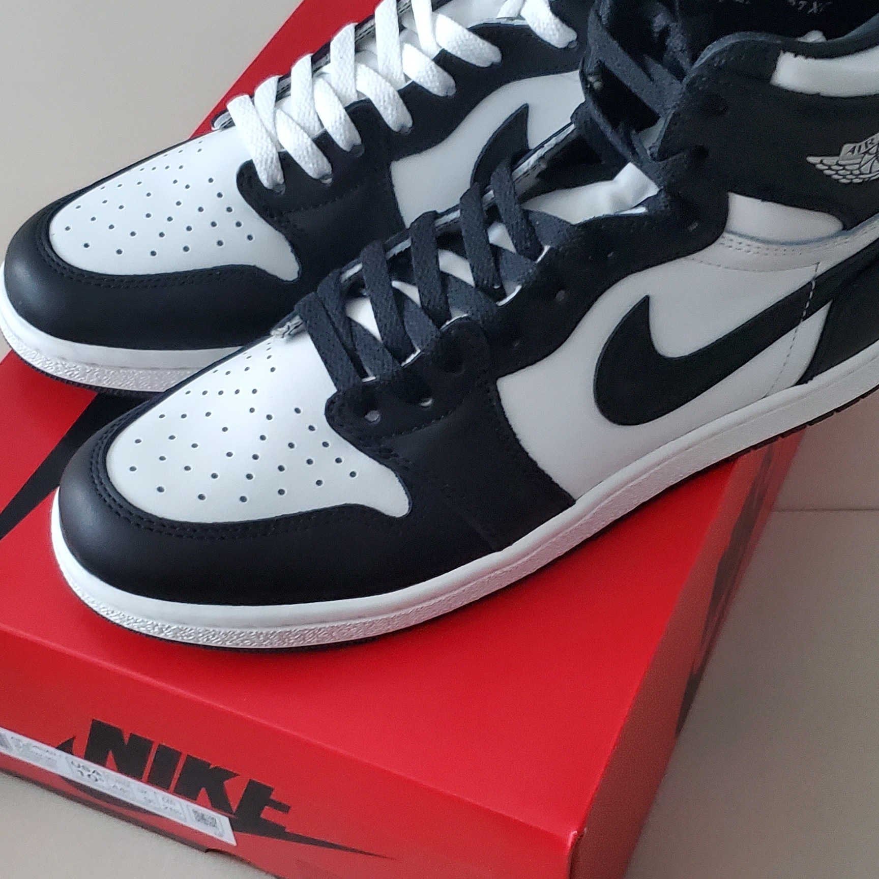 Jordan 1 High 85 Black White 착용 스타일 - 2