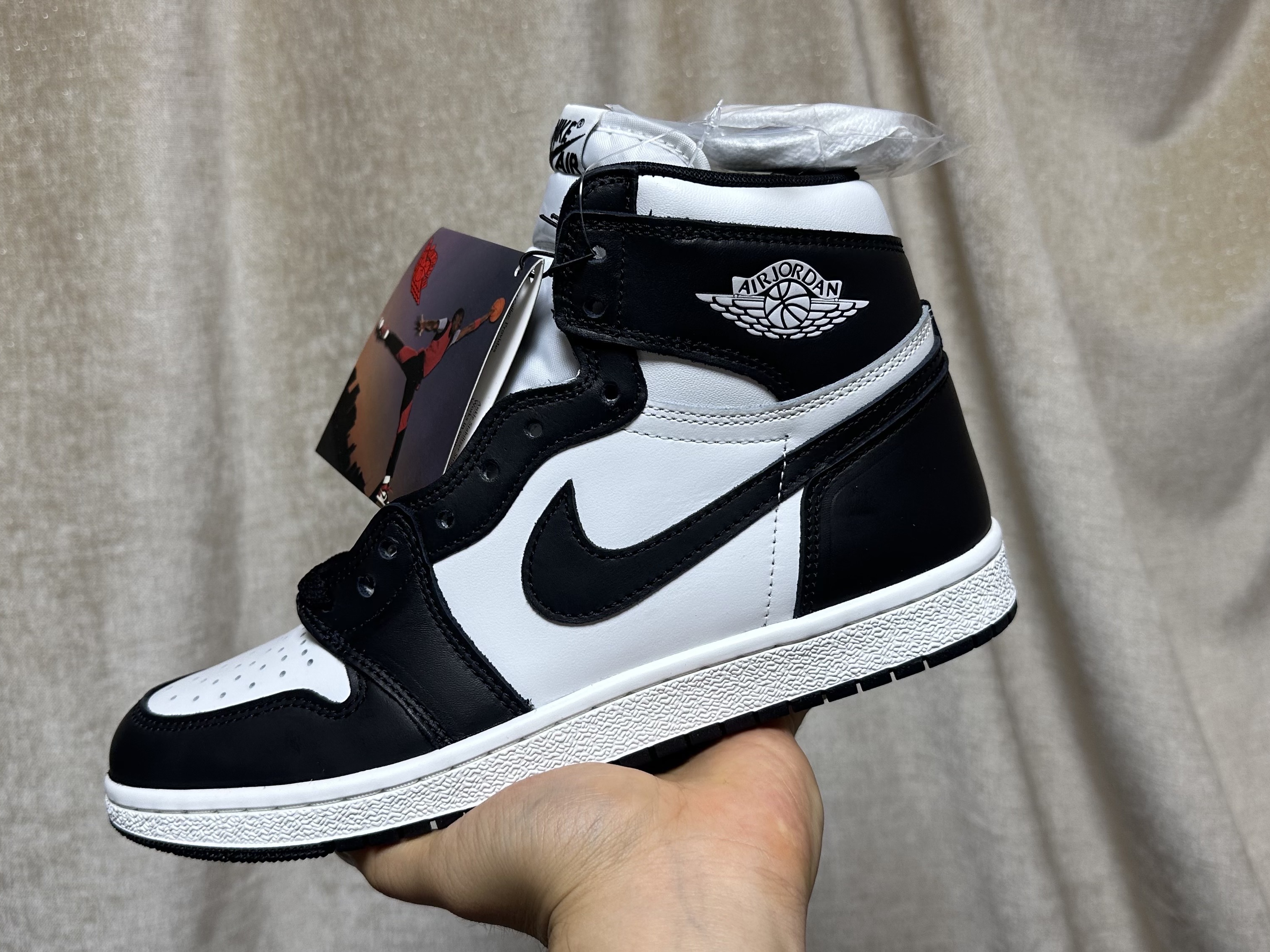 Jordan 1 Retro High OG Chicago 2022, (TD) Jordan 1 Retro High OG Chicago 2022 착용 스타일 - 3