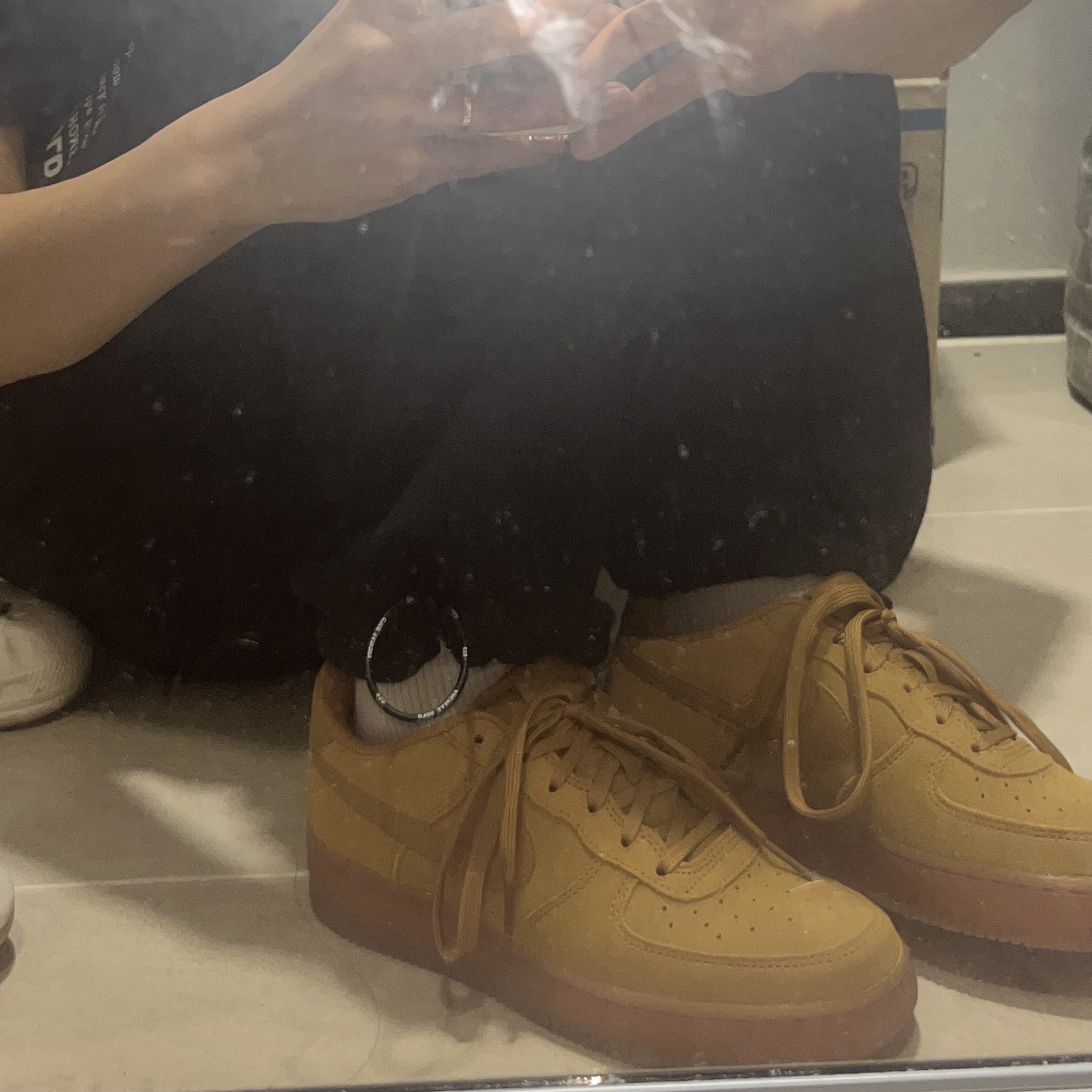 (GS) Nike Air Force 1 LV8 3 Wheat 착용 스타일