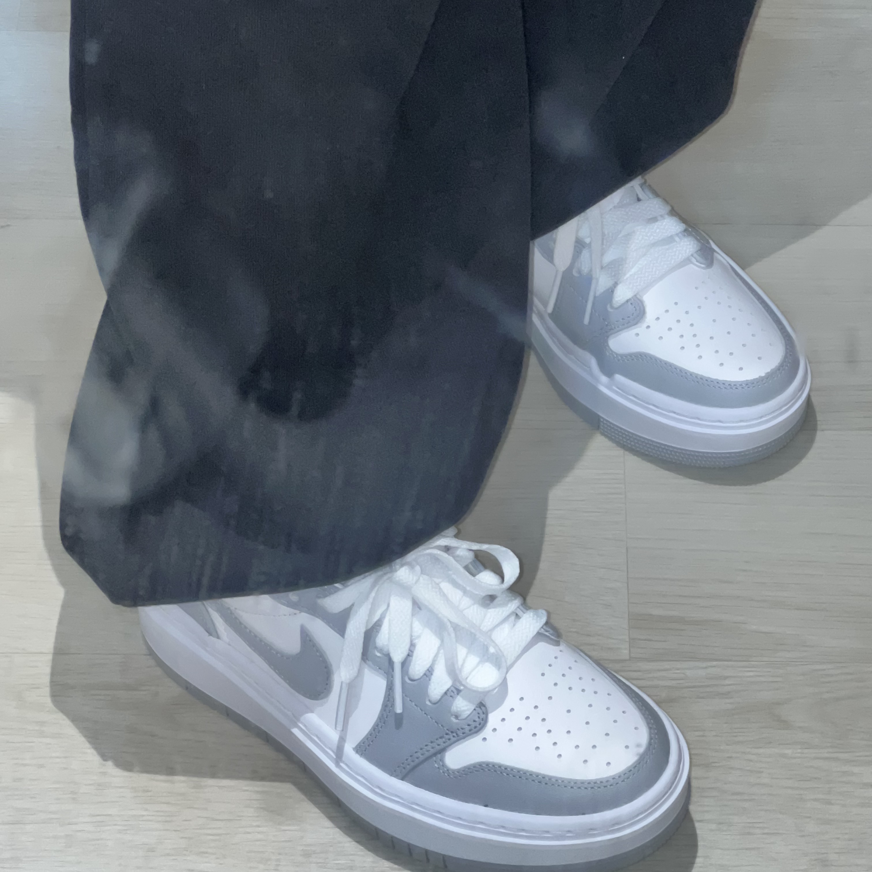 (W) Jordan 1 Elevate Low White and Wolf Grey 착용 스타일