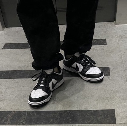 Nike Dunk Low Retro Black 착용 스타일