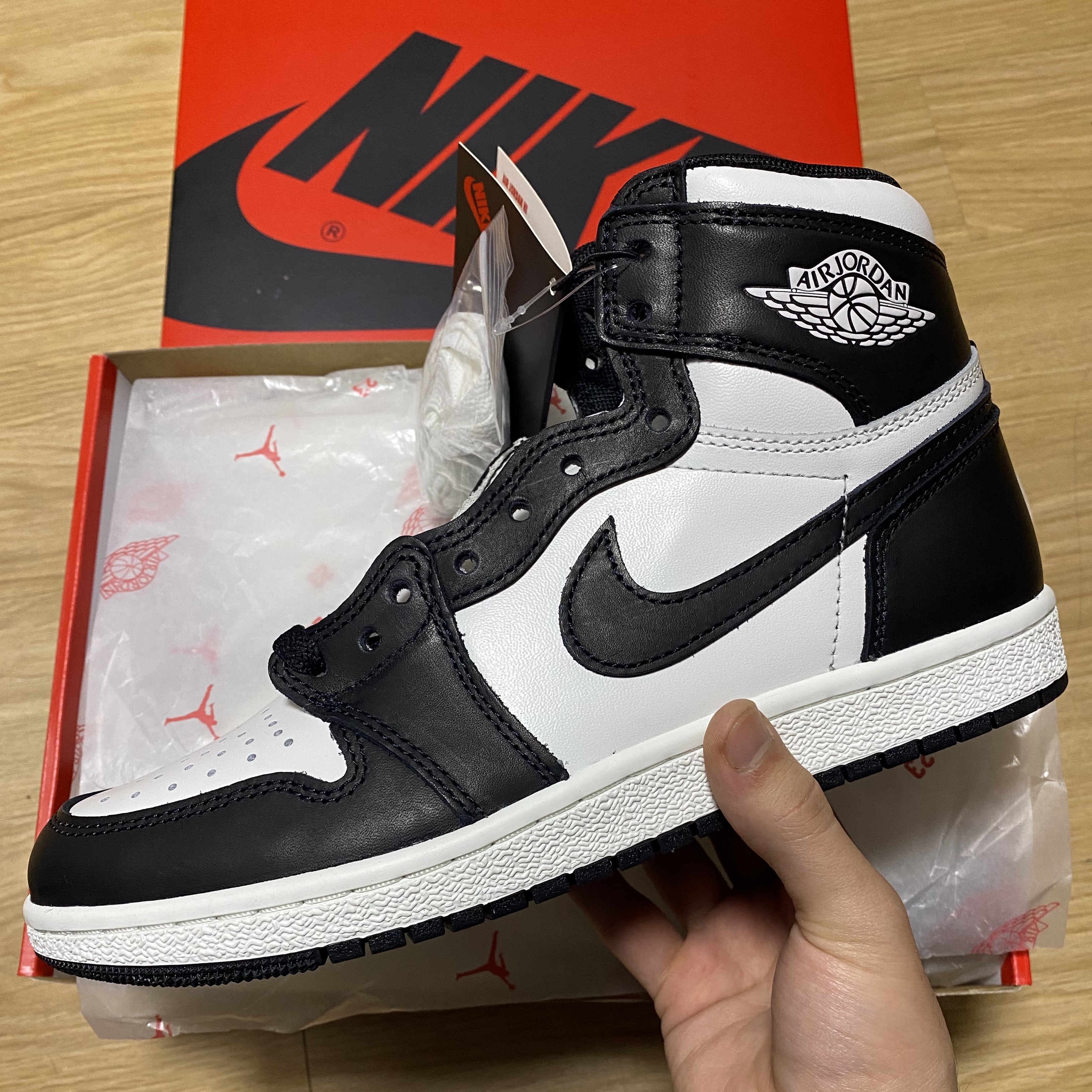 Jordan 1 High 85 Black White 착용 스타일