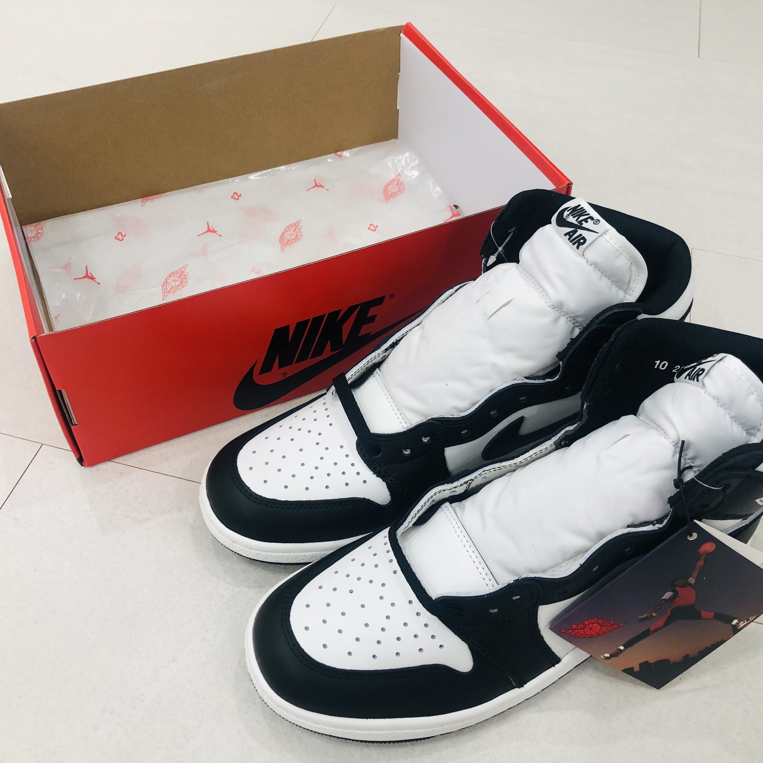 Jordan 1 High 85 Black White 착용 스타일 - 3