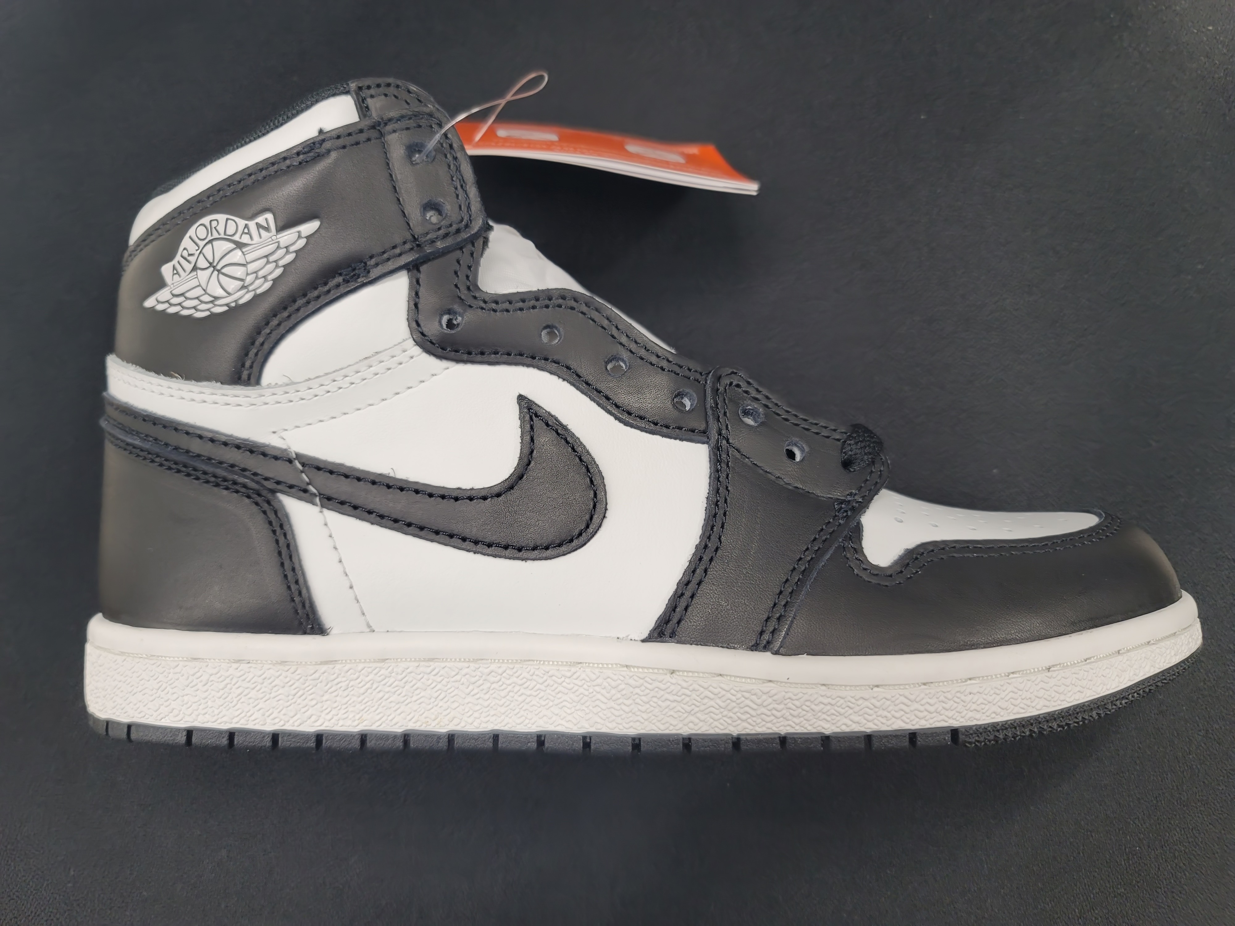 Jordan 1 High 85 Black White 착용 스타일