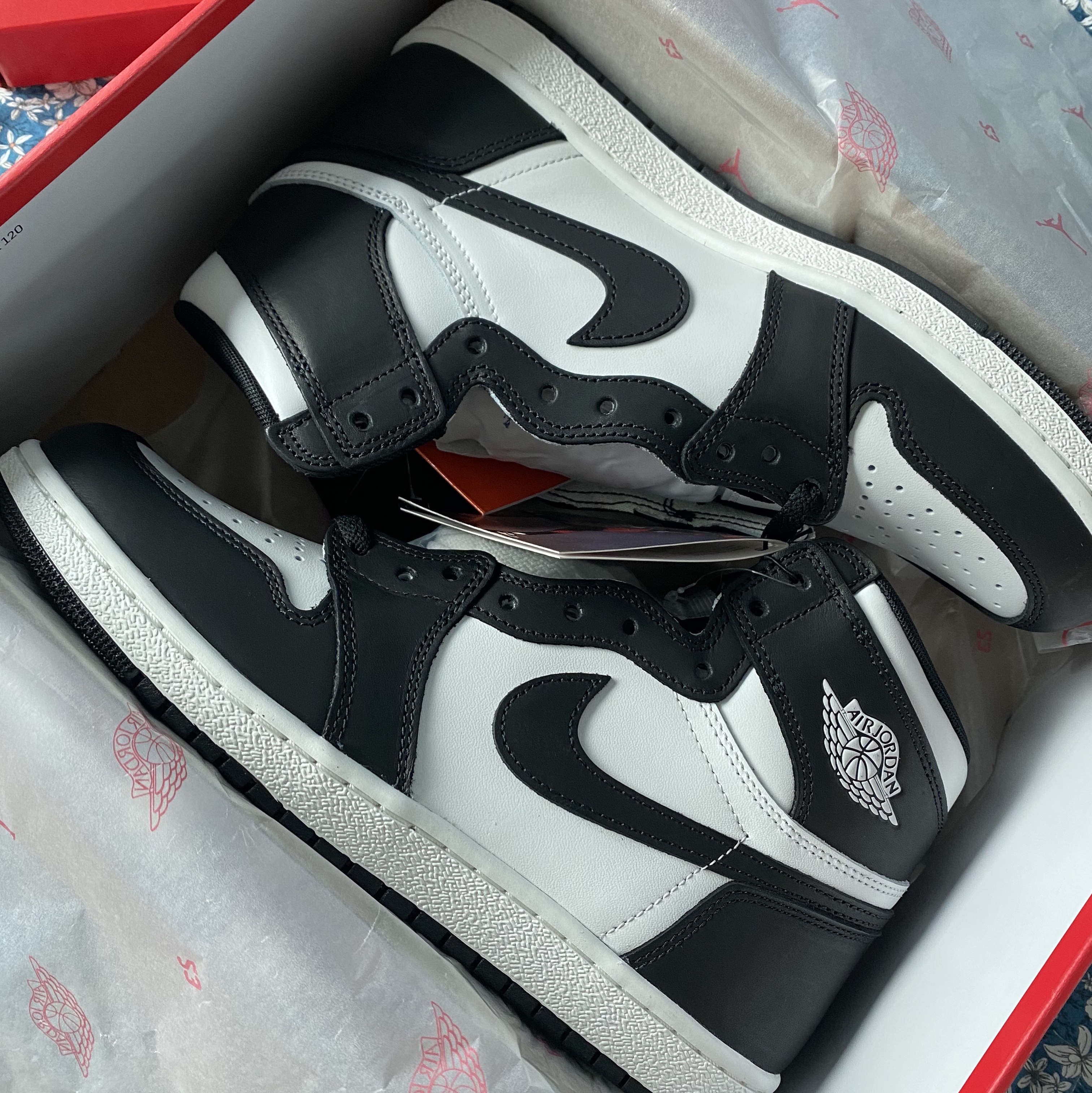 Jordan 1 High 85 Black White 착용 스타일