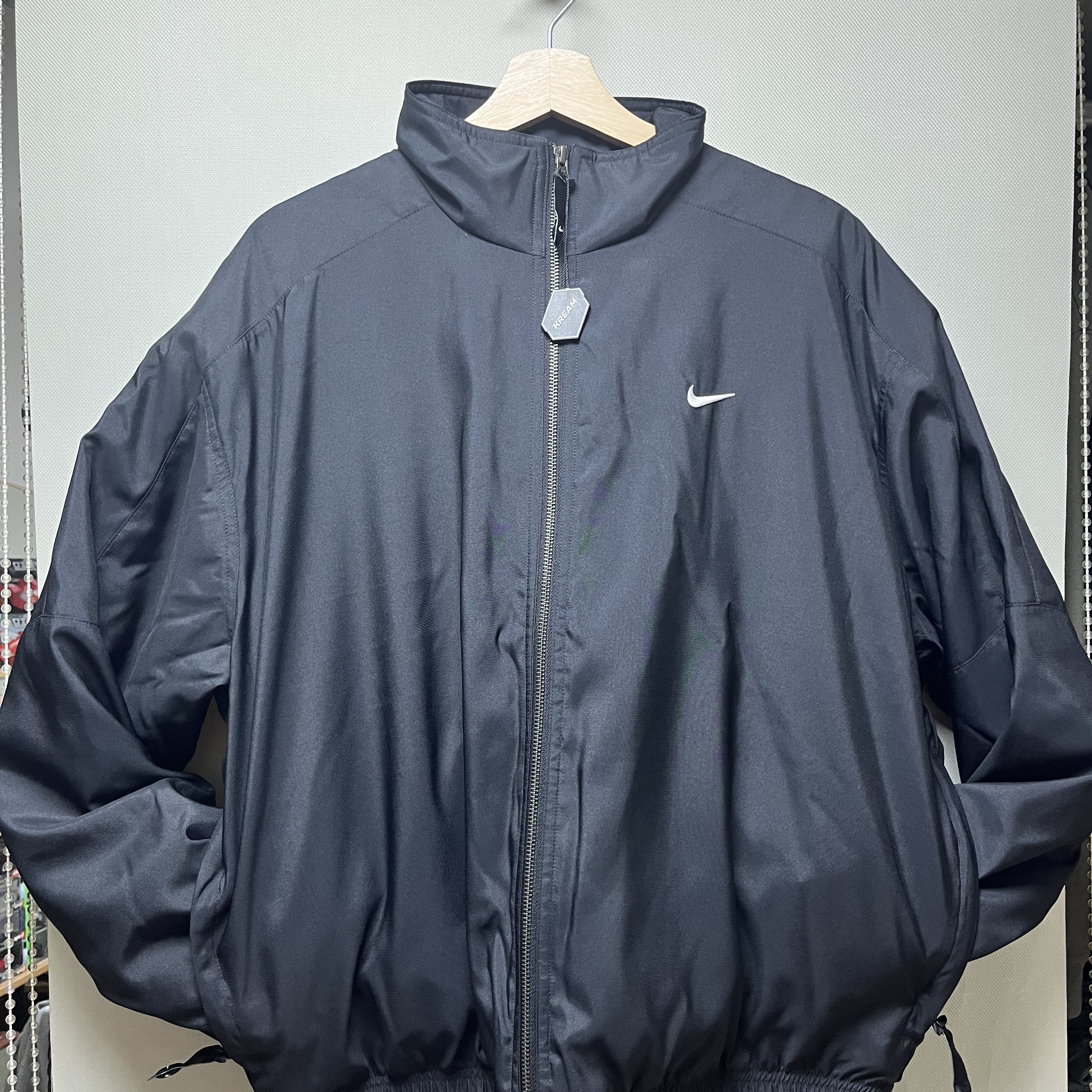 Nike NRG Solo Swoosh Satin Bomber Jacket Black - Asia 착용 스타일