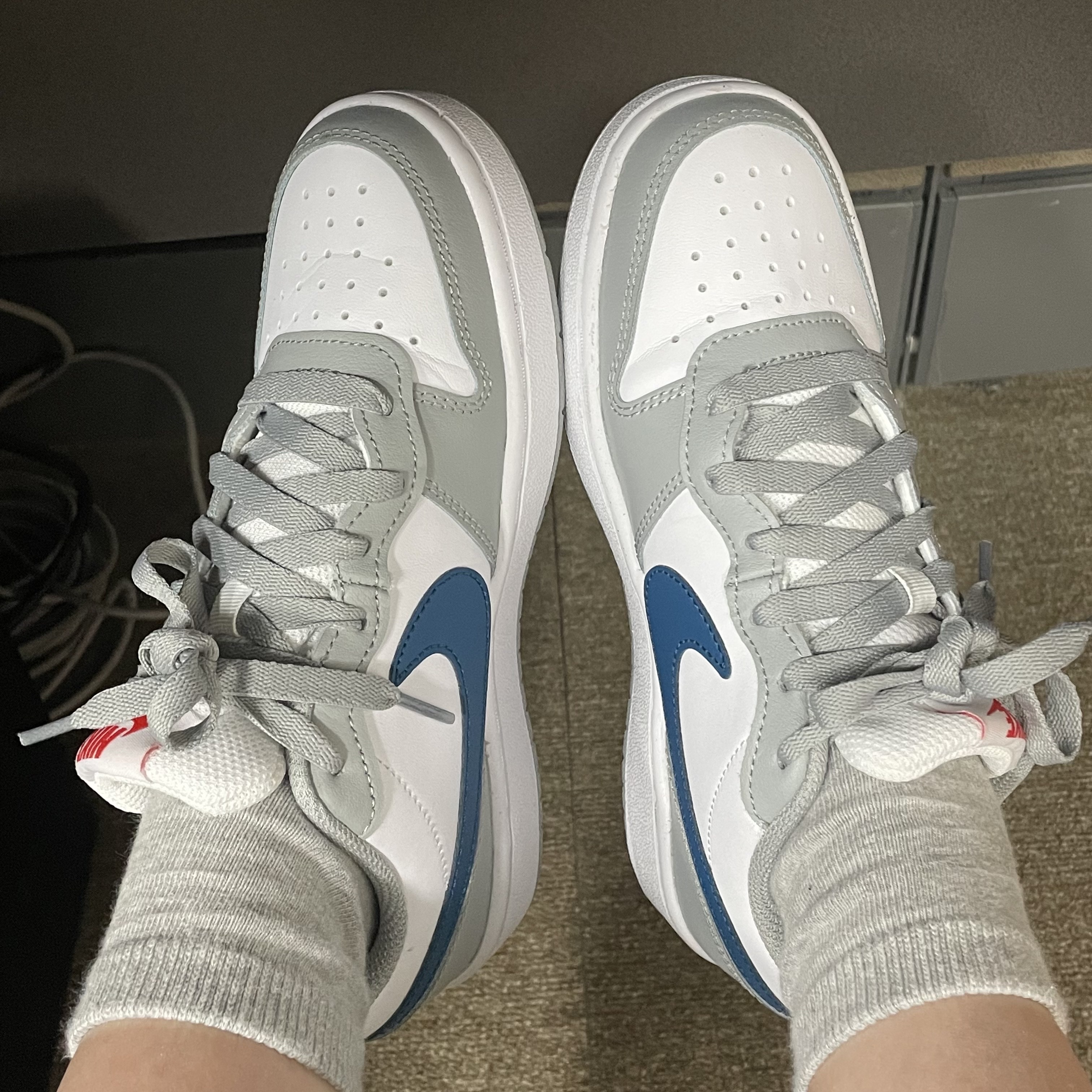 (GS) Nike Court Borough Low 2 Light Smoke Grey 착용 스타일