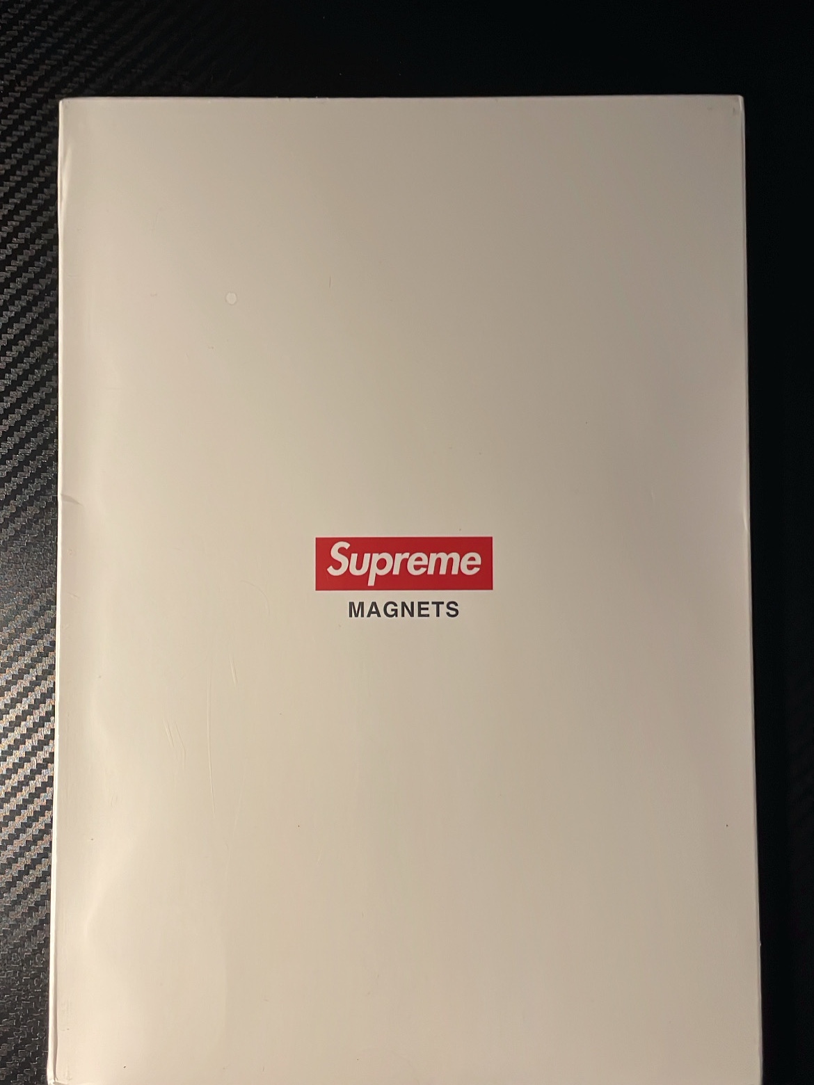 Supreme Magnets (10 Pack) 착용 스타일 - 3