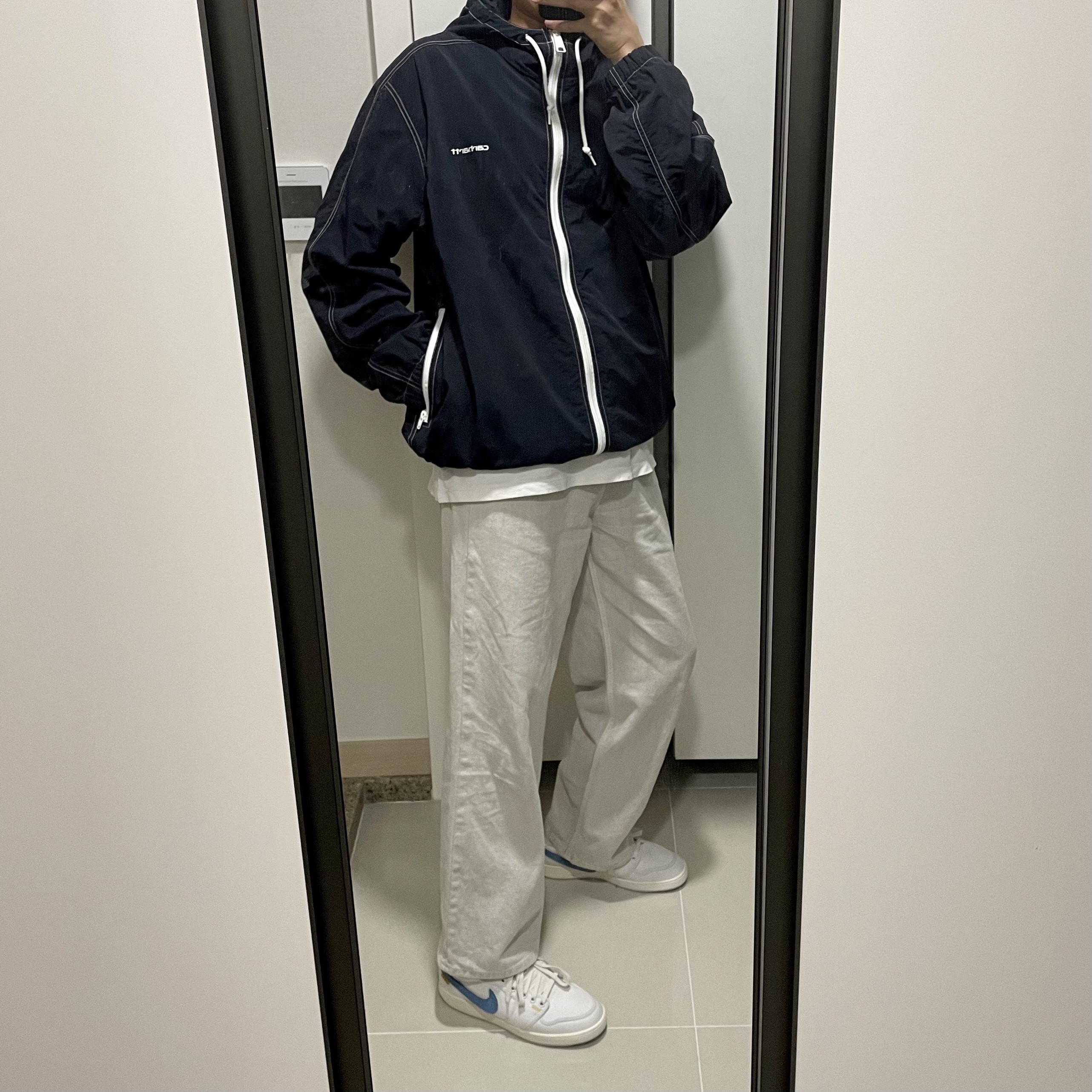 Jordan 1 x Union KO Low White, Maison Kitsune x Ader Error Layer Triple Fox Sweatshirt Oatmeal 착용 스타일 - 1