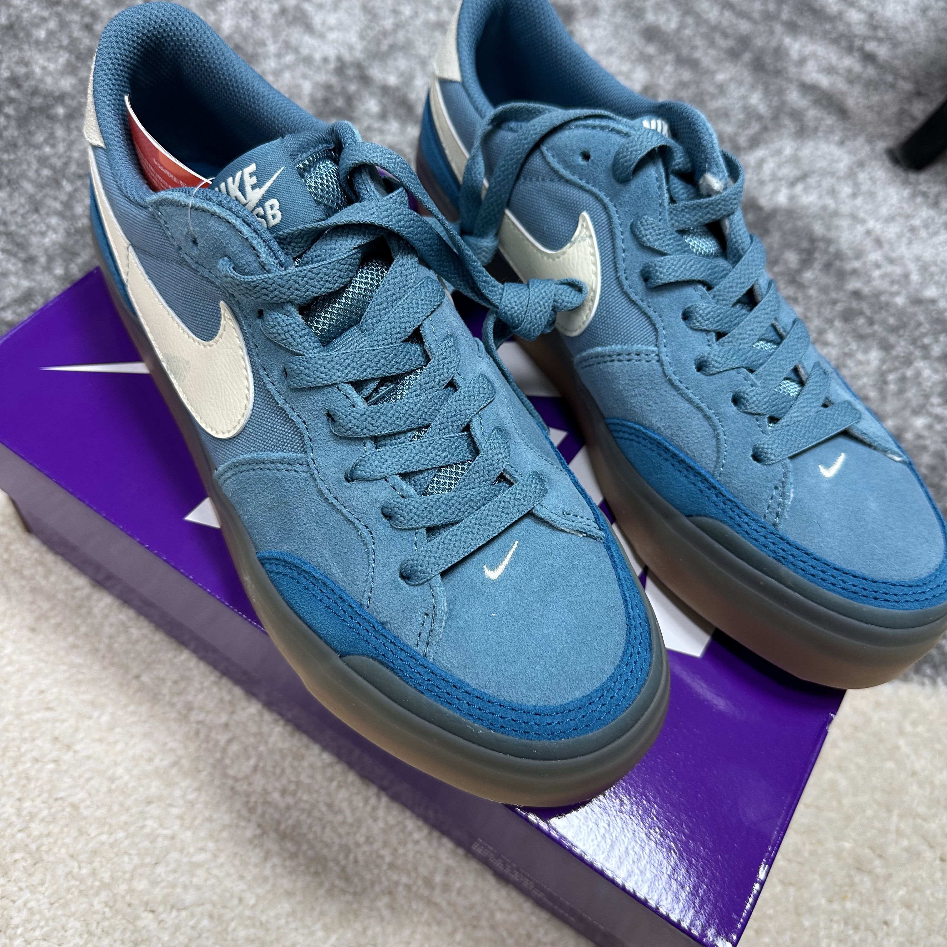 Nike SB Zoom Pogo Plus Noise Aqua 착용 스타일