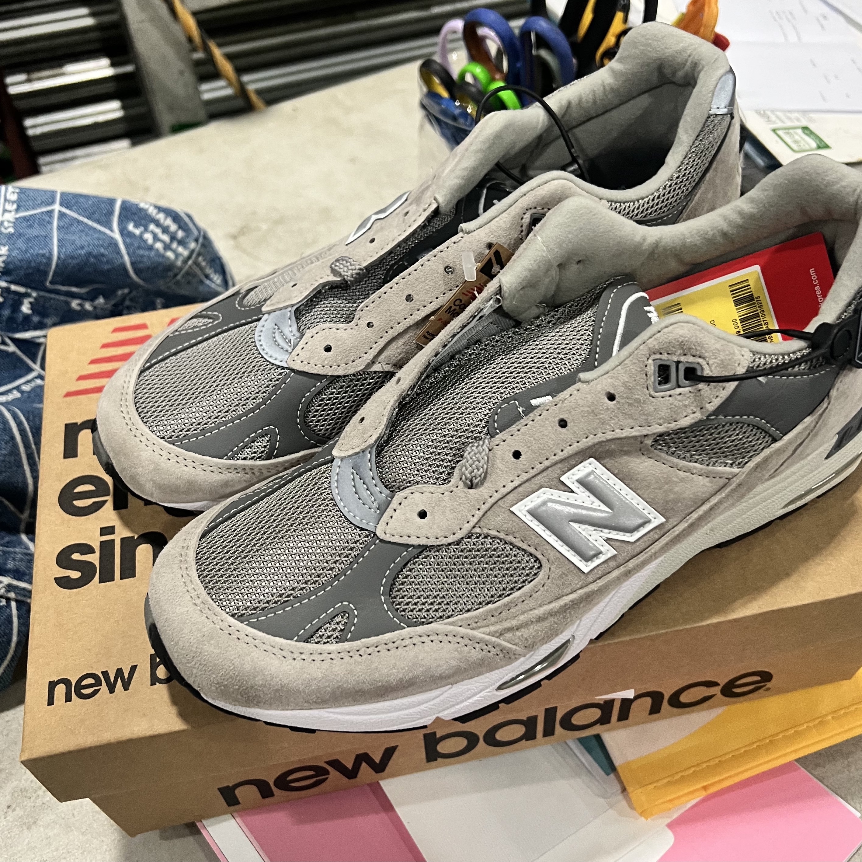New Balance 991 Made in UK Grey 착용 스타일 - 3