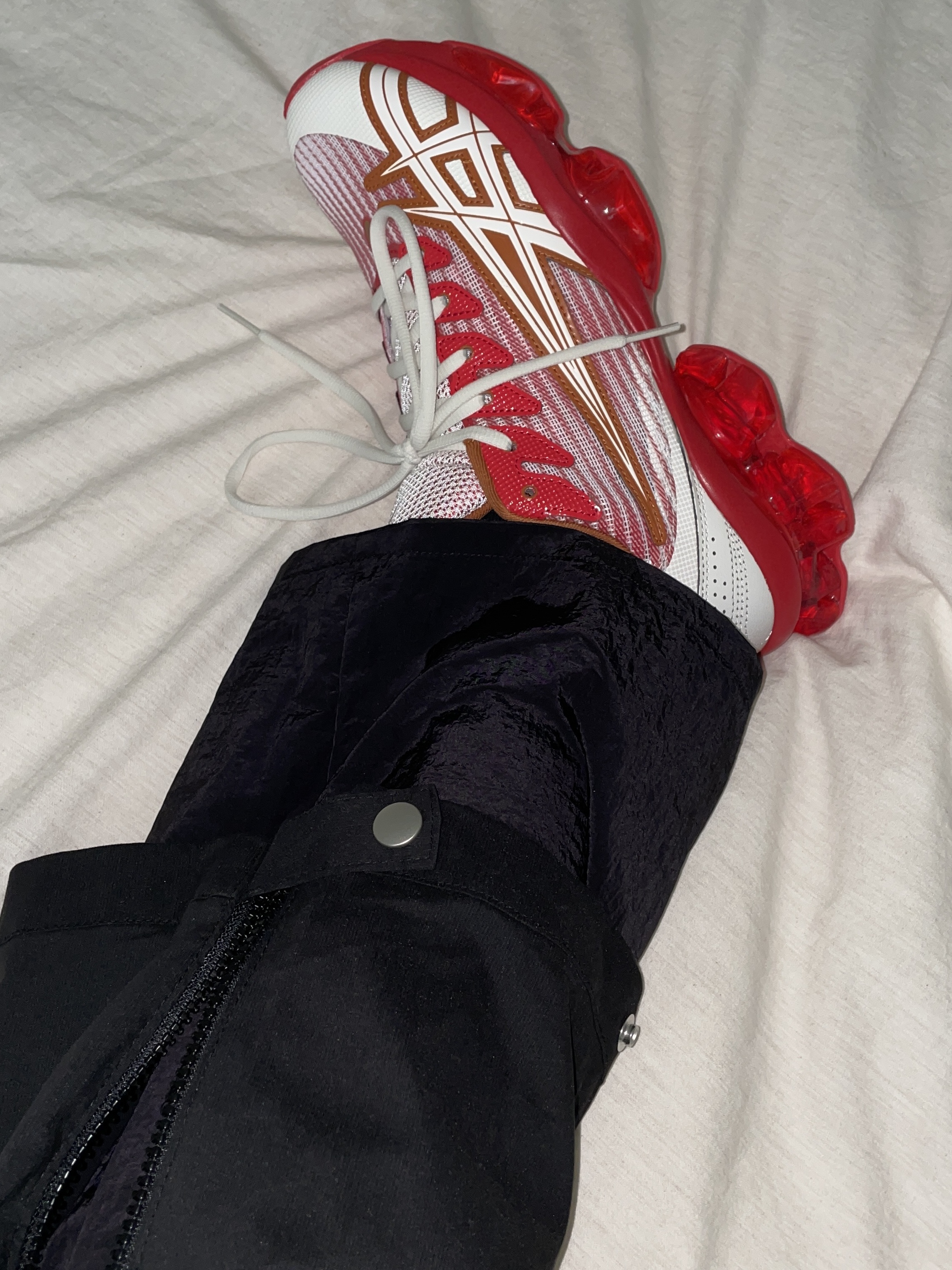 Asics x Kiko Kostadinov Gel-Quantum Levitrack Candy Apple Red, Supreme x The North Face Summit Series Outer Tape Seam Jacket Pink - 21SS 착용 스타일 - 3