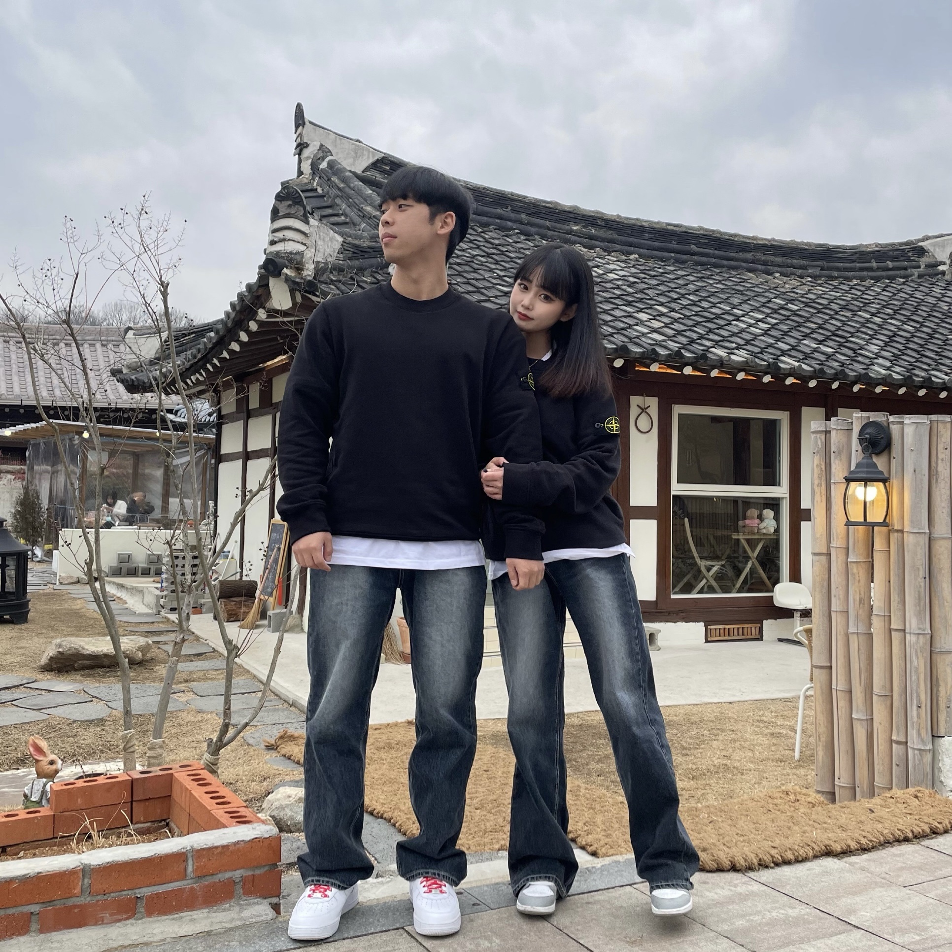 Stone Island 63020 Crewneck Sweatshirt Black - 21FW, Stone Island 63020 Crewneck Sweatshirt Black - 22FW 착용 스타일 - 2