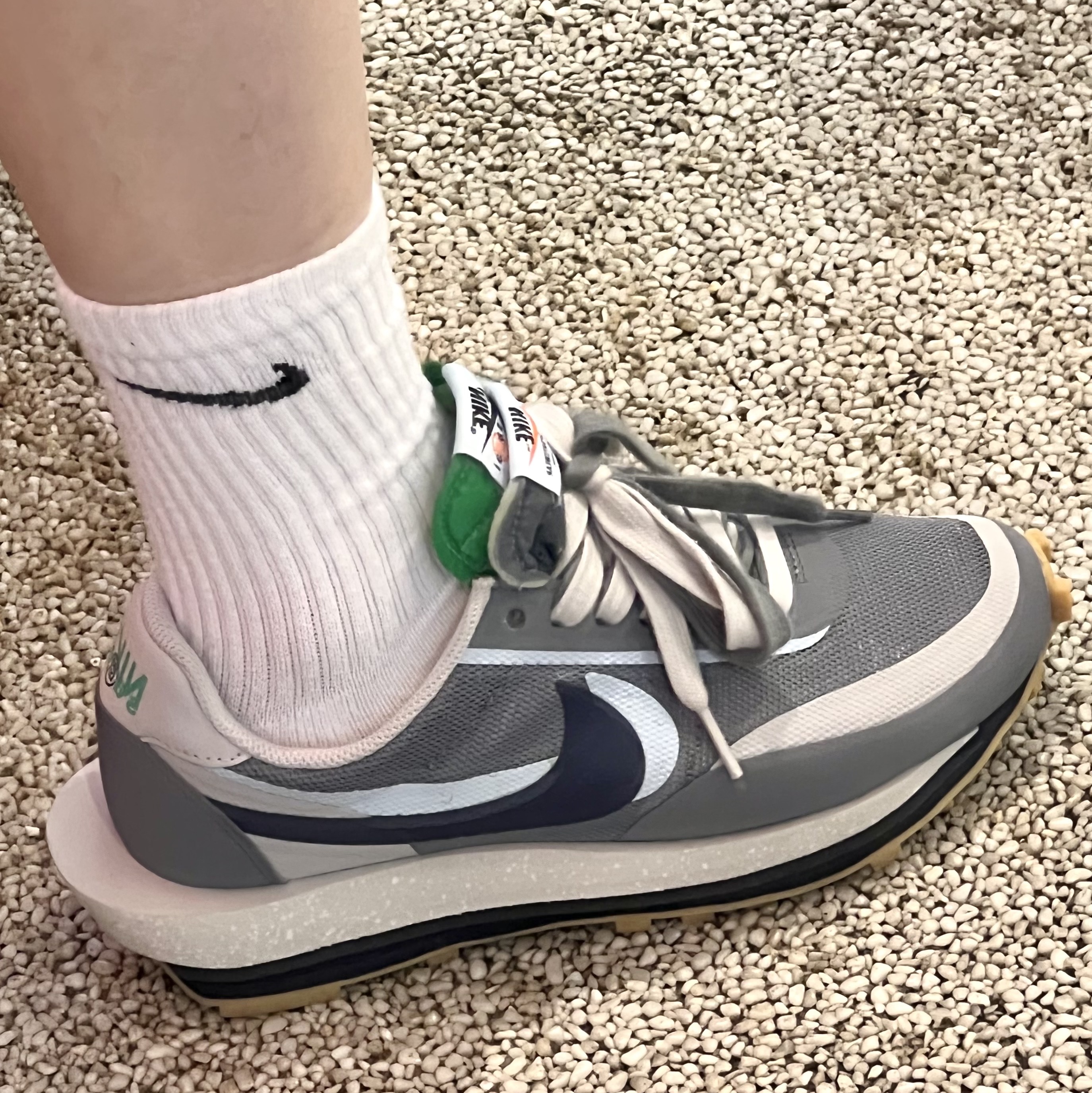 Nike x Sacai x Clot LDWaffle Cool Grey 착용 스타일