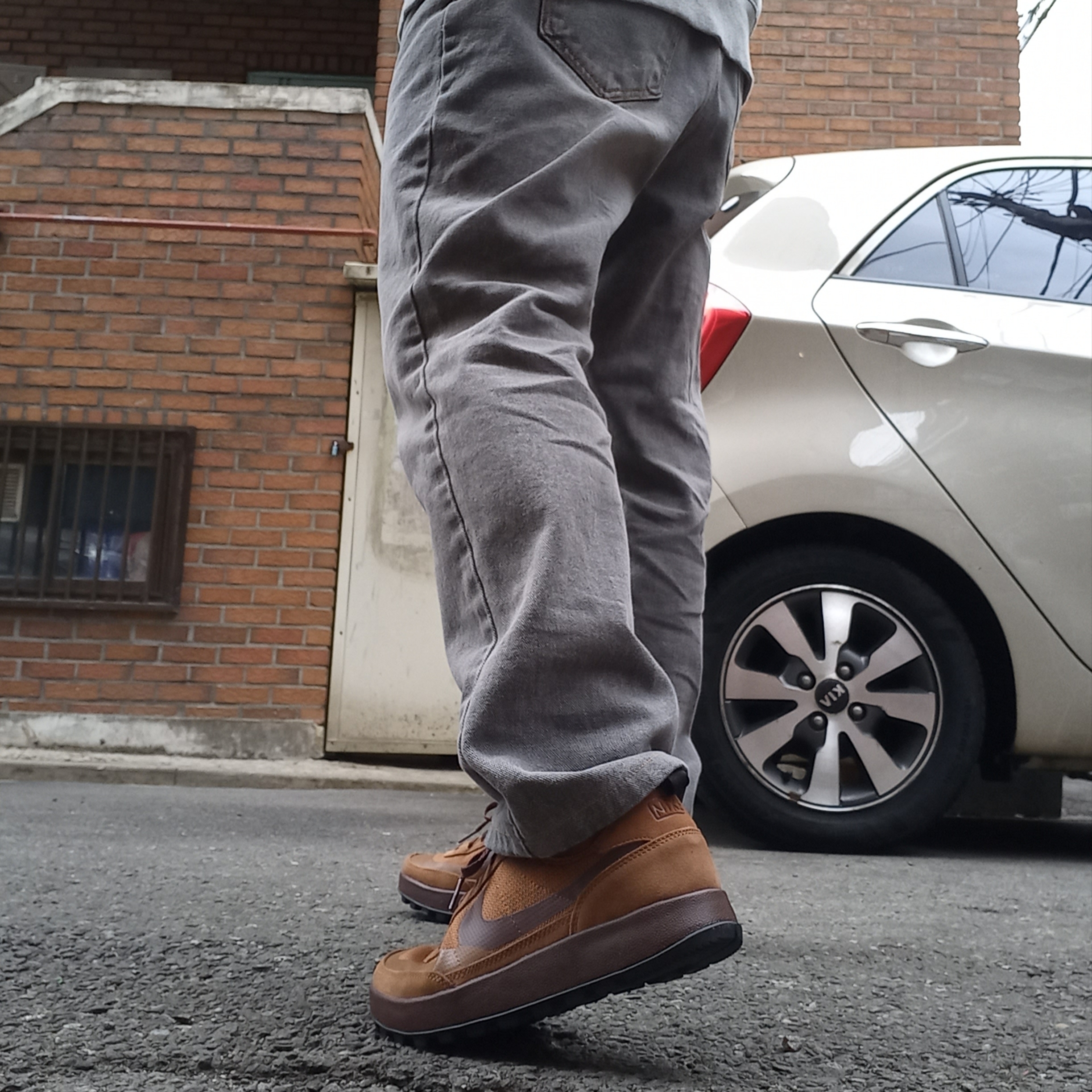 Nike x Tom Sachs General Purpose Shoe Brown 착용 스타일 - 3