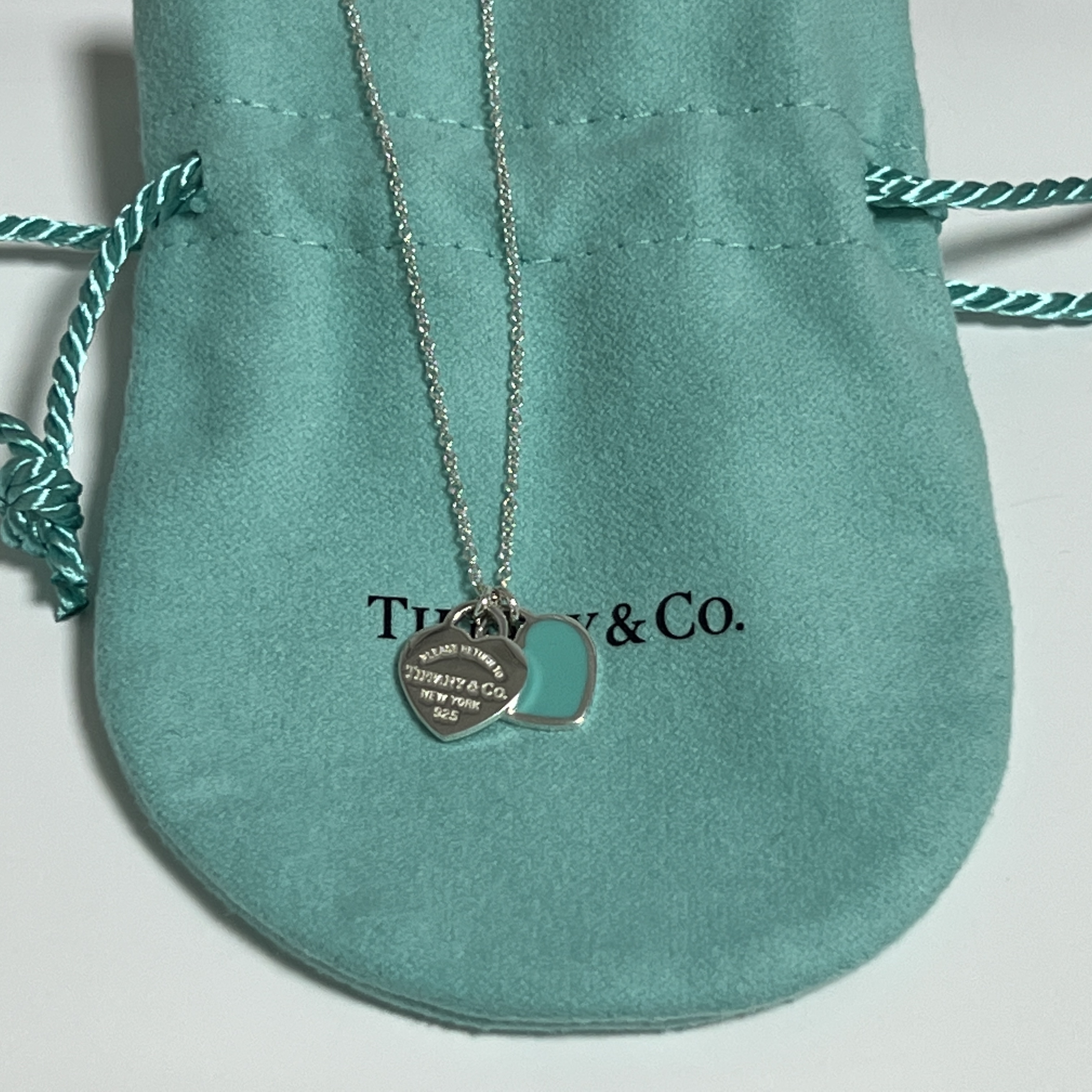 Tiffany & Co. Return To Tiffany Blue Double Heart Tag Pendant Mini Silver 착용 스타일 - 4