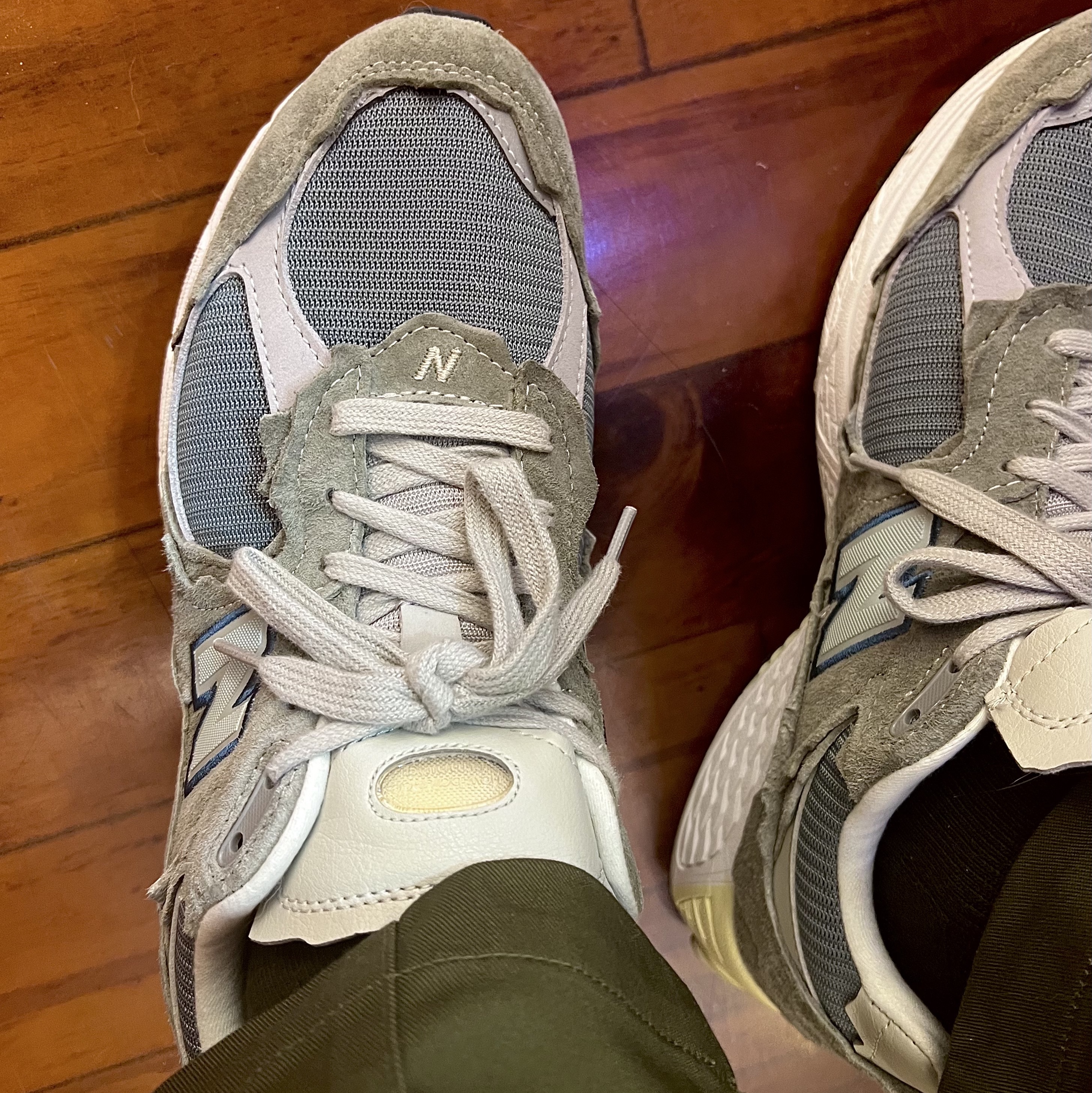 New Balance 2002R Protection Pack Mirage Grey 착용 스타일
