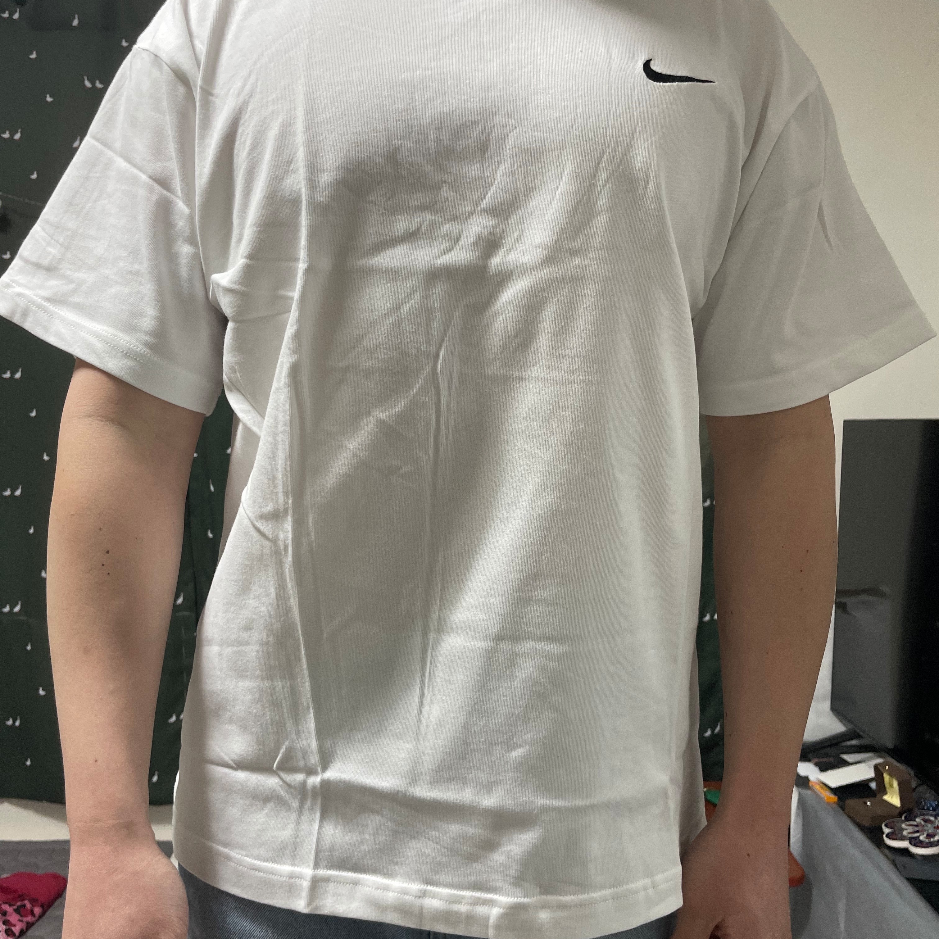 Nike x Stussy T-Shirt White (DV1774-100) 착용 스타일 - 1