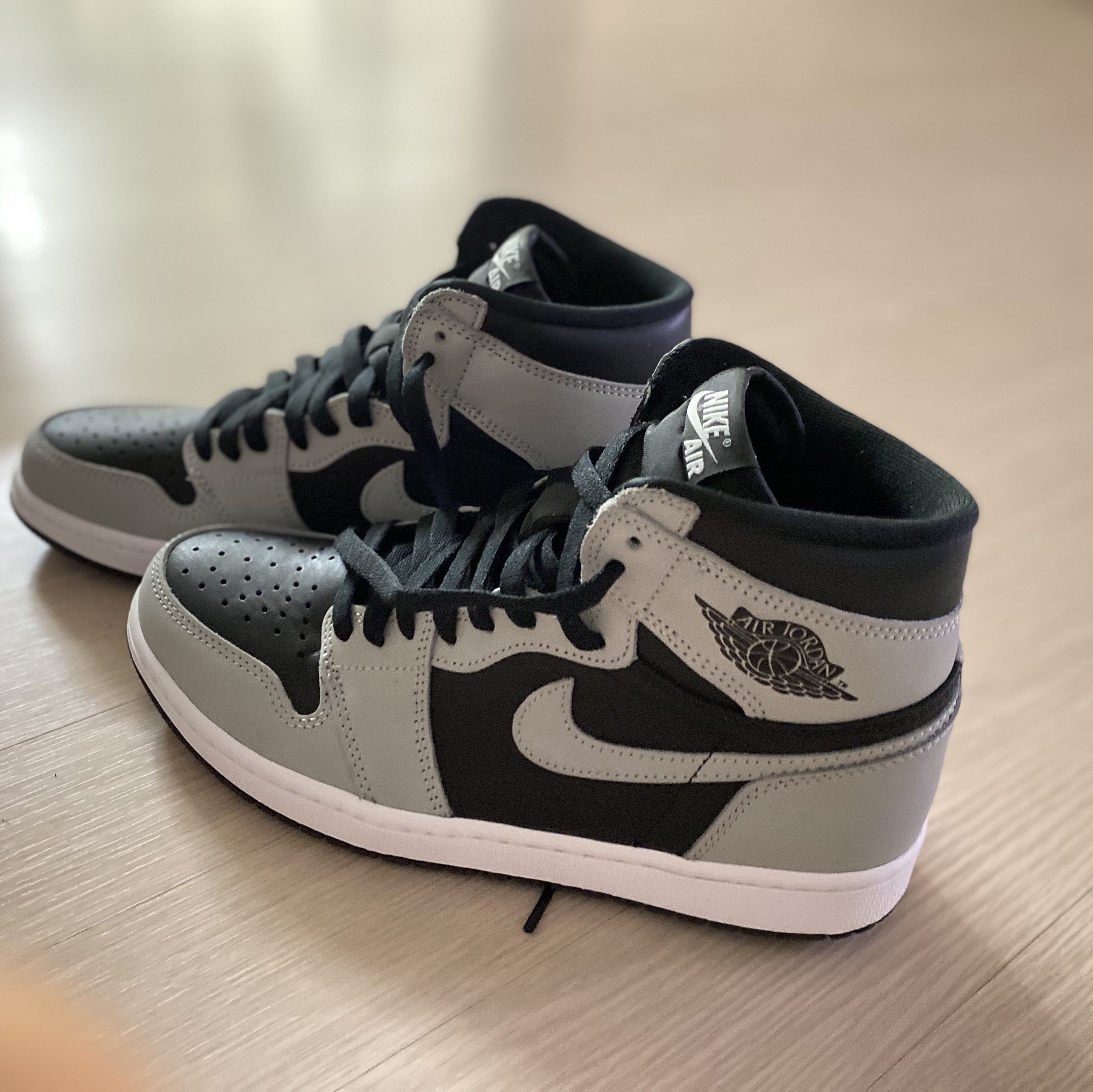 Jordan 1 Retro High OG Shadow 2.0 착용 스타일 - 4