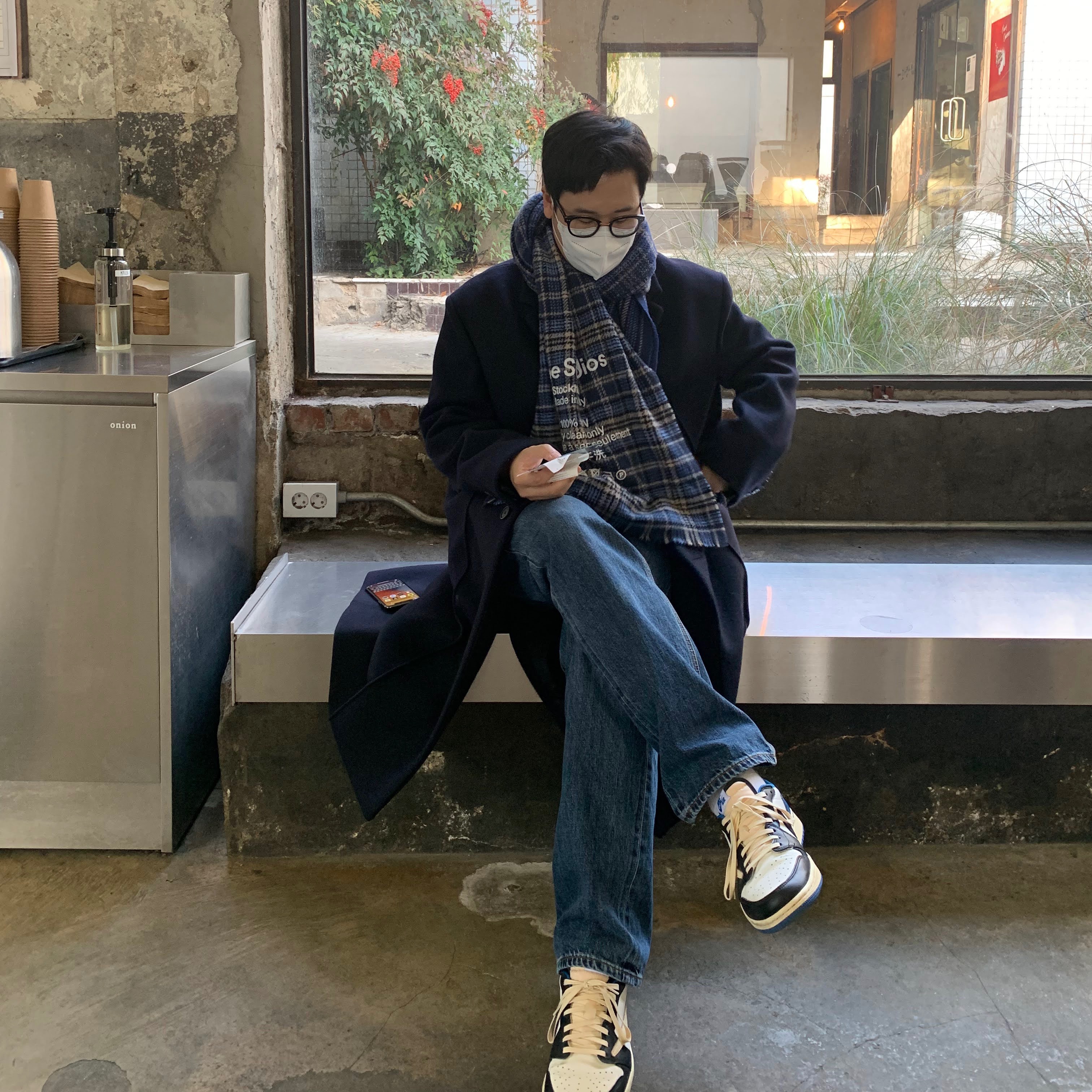 Jordan 1 x Travis Scott x Fragment Retro Low OG SP Military Blue 착용 스타일