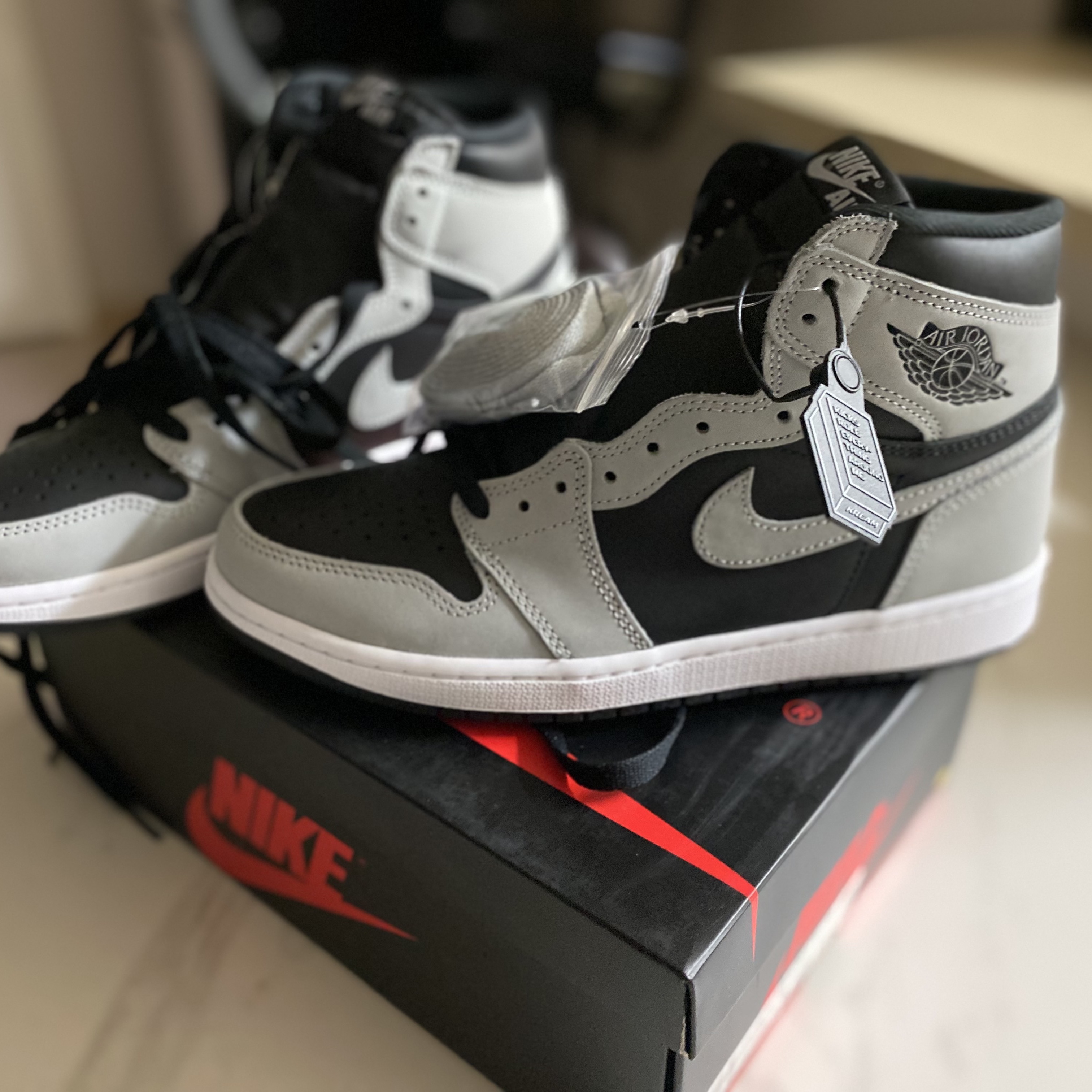Jordan 1 Retro High OG Shadow 2.0 착용 스타일 - 3