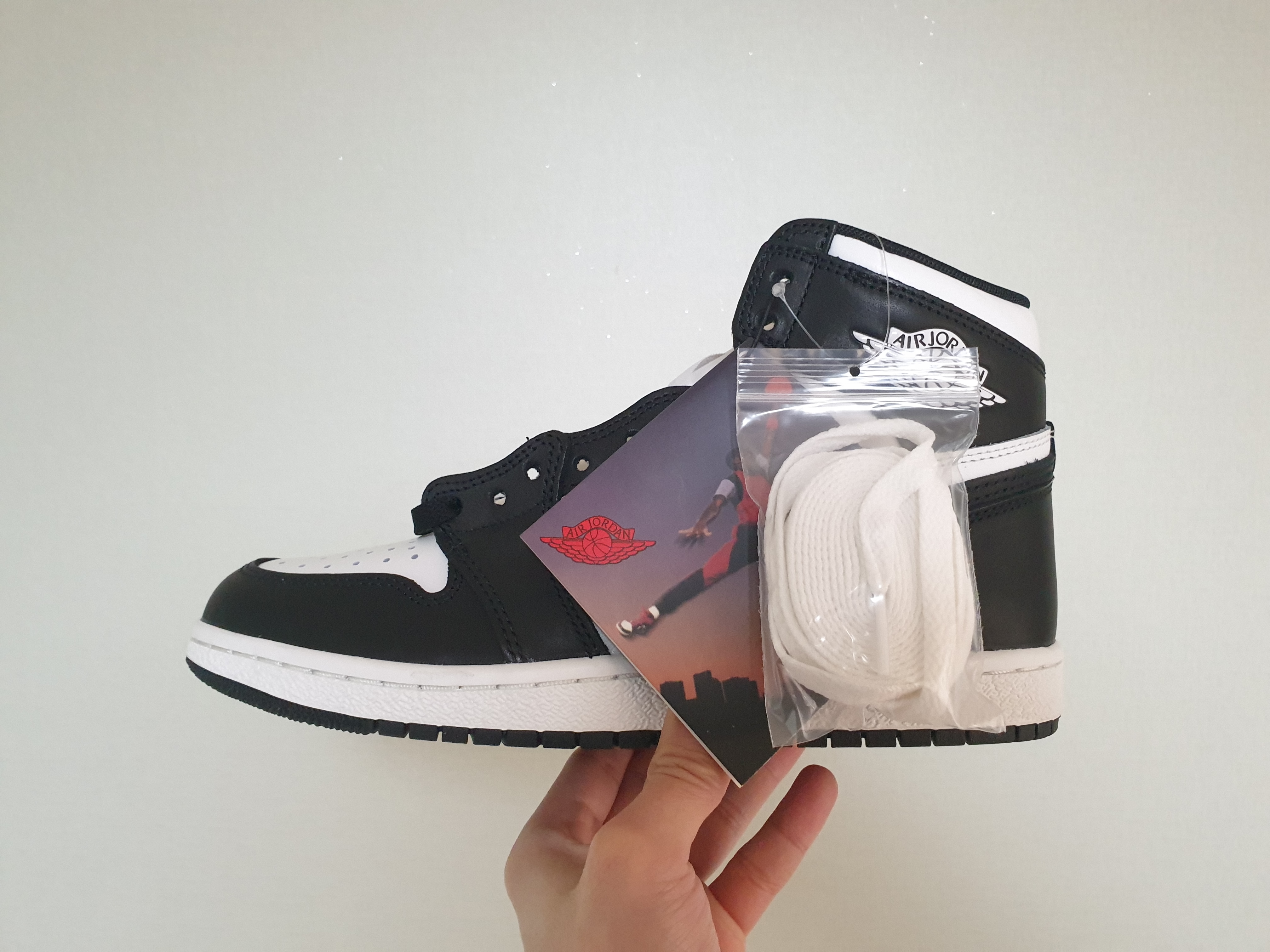 Jordan 1 High 85 Black White 착용 스타일 - 2