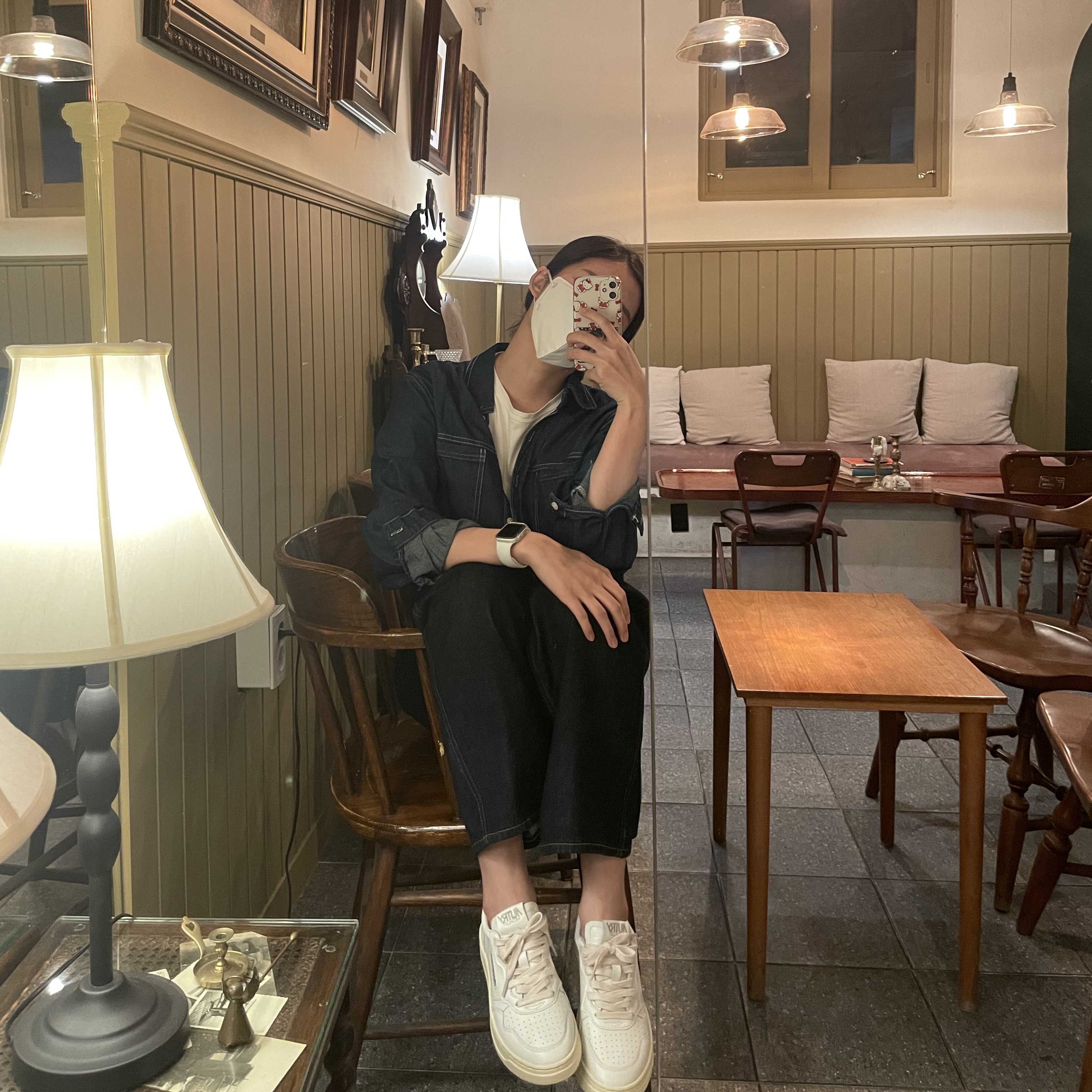 (W) Autry Medalist Low Leather Sneakers White 착용 스타일